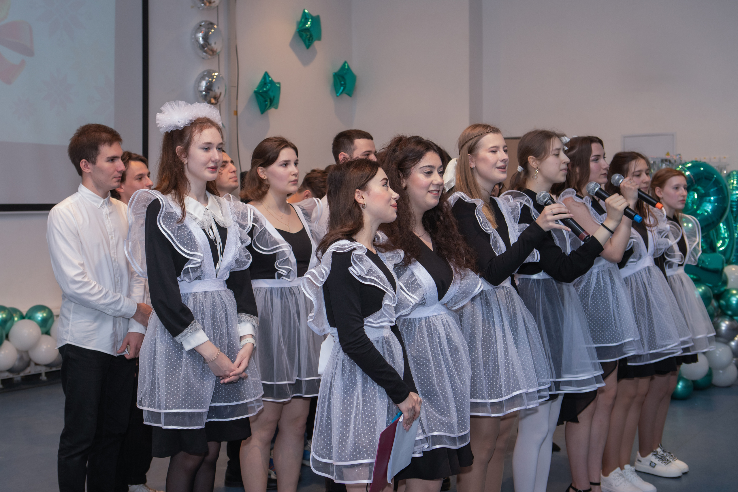 11 класс / Школа № 14 / Последний Звонок / г. Пушкино. Детский и семейный фотограф Мария Киселёва. Москва