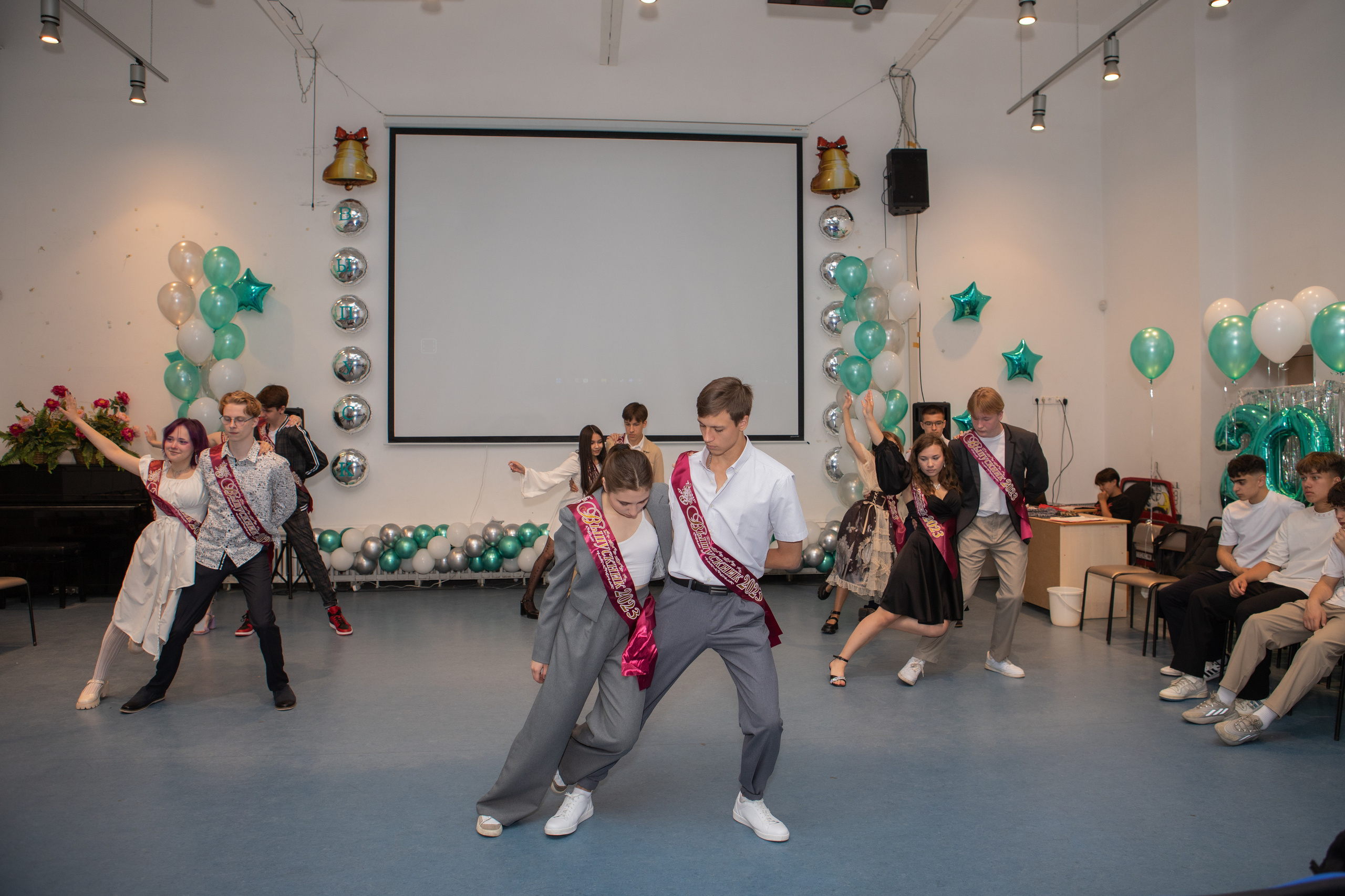 9 класс / Школа № 14 / Выпускной / г. Пушкино. Детский и семейный фотограф Мария Киселёва. Москва