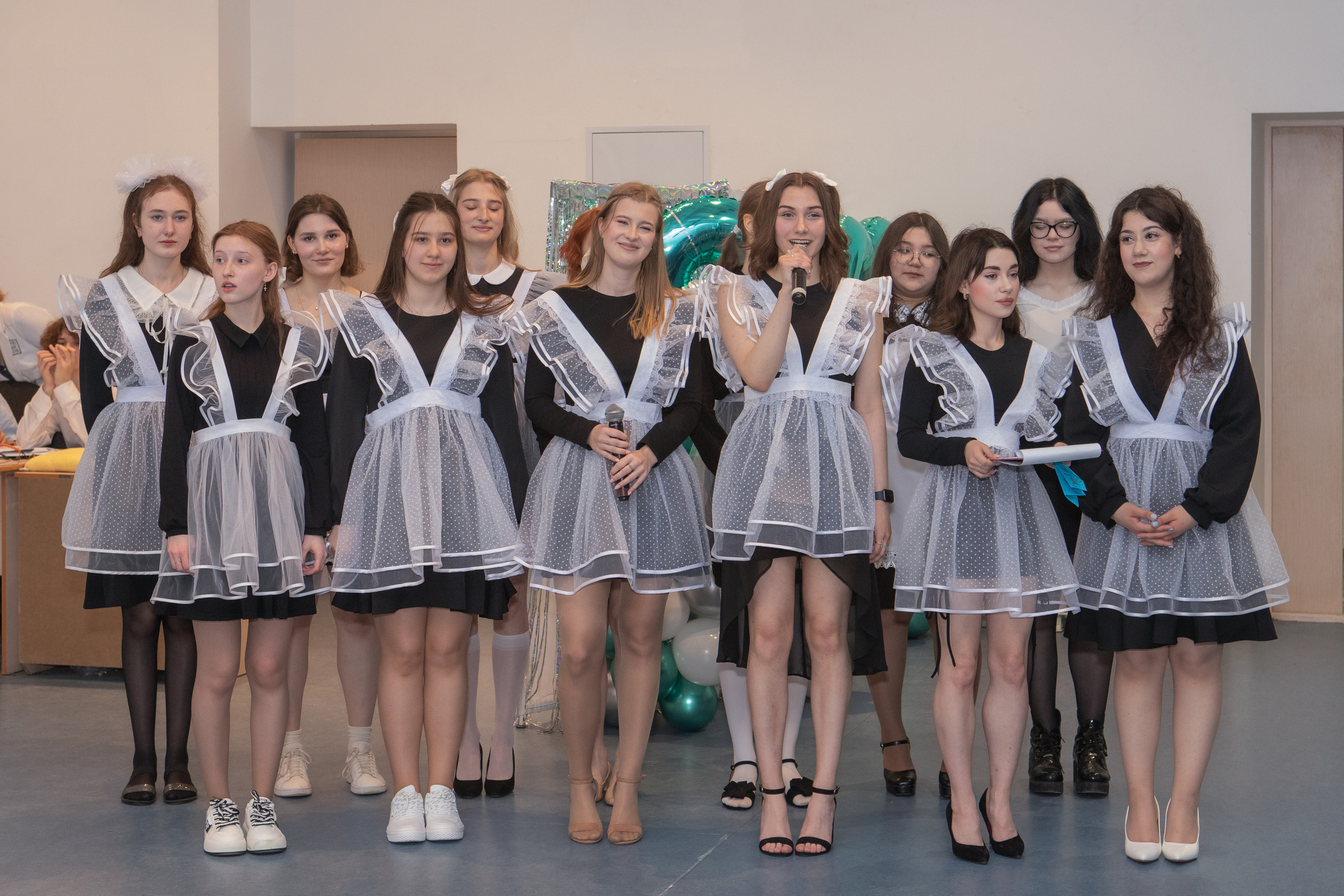 11 класс / Школа № 14 / Последний Звонок / г. Пушкино. Детский и семейный фотограф Мария Киселёва. Москва