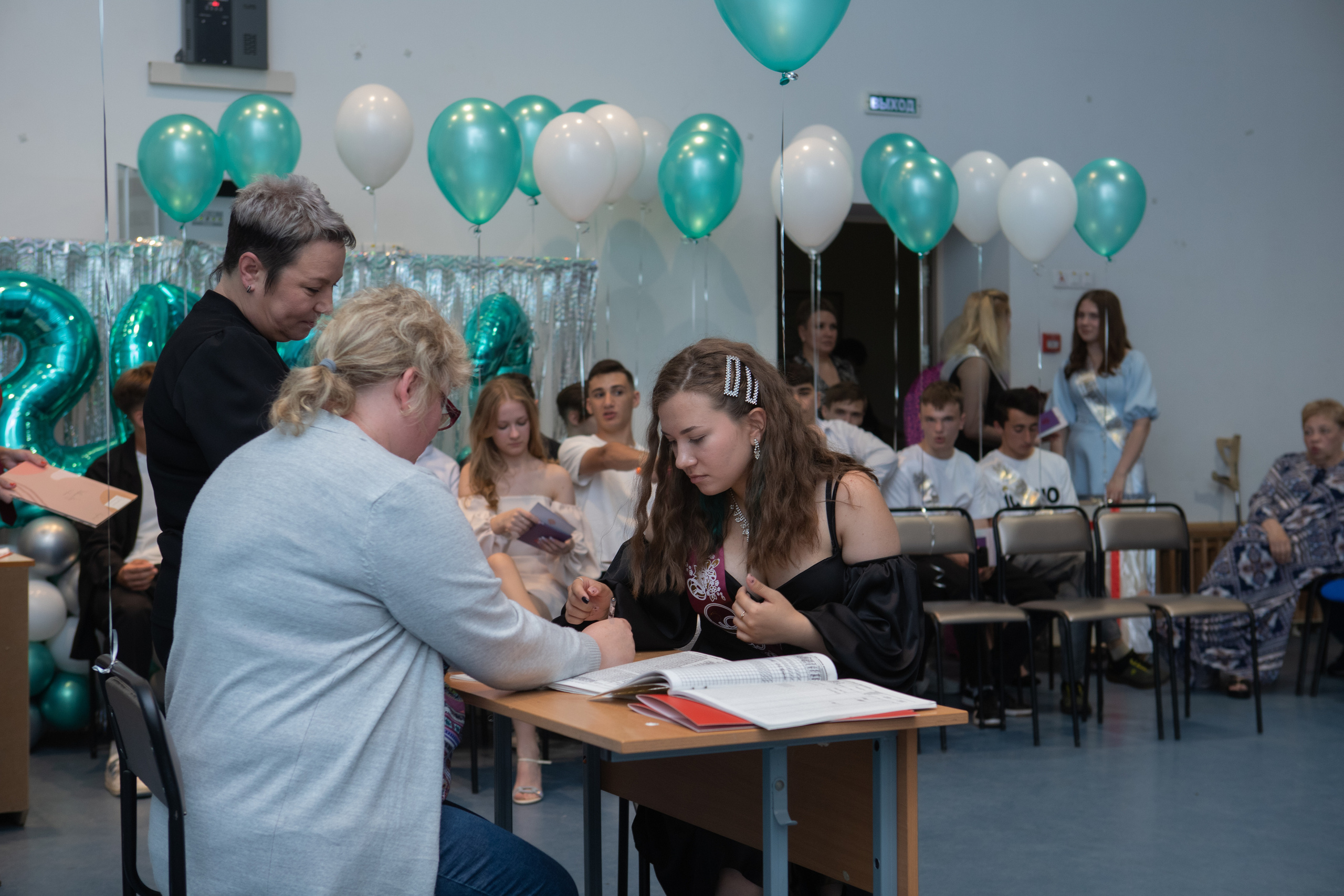 9 класс / Школа № 14 / Выпускной / г. Пушкино. Детский и семейный фотограф Мария Киселёва. Москва