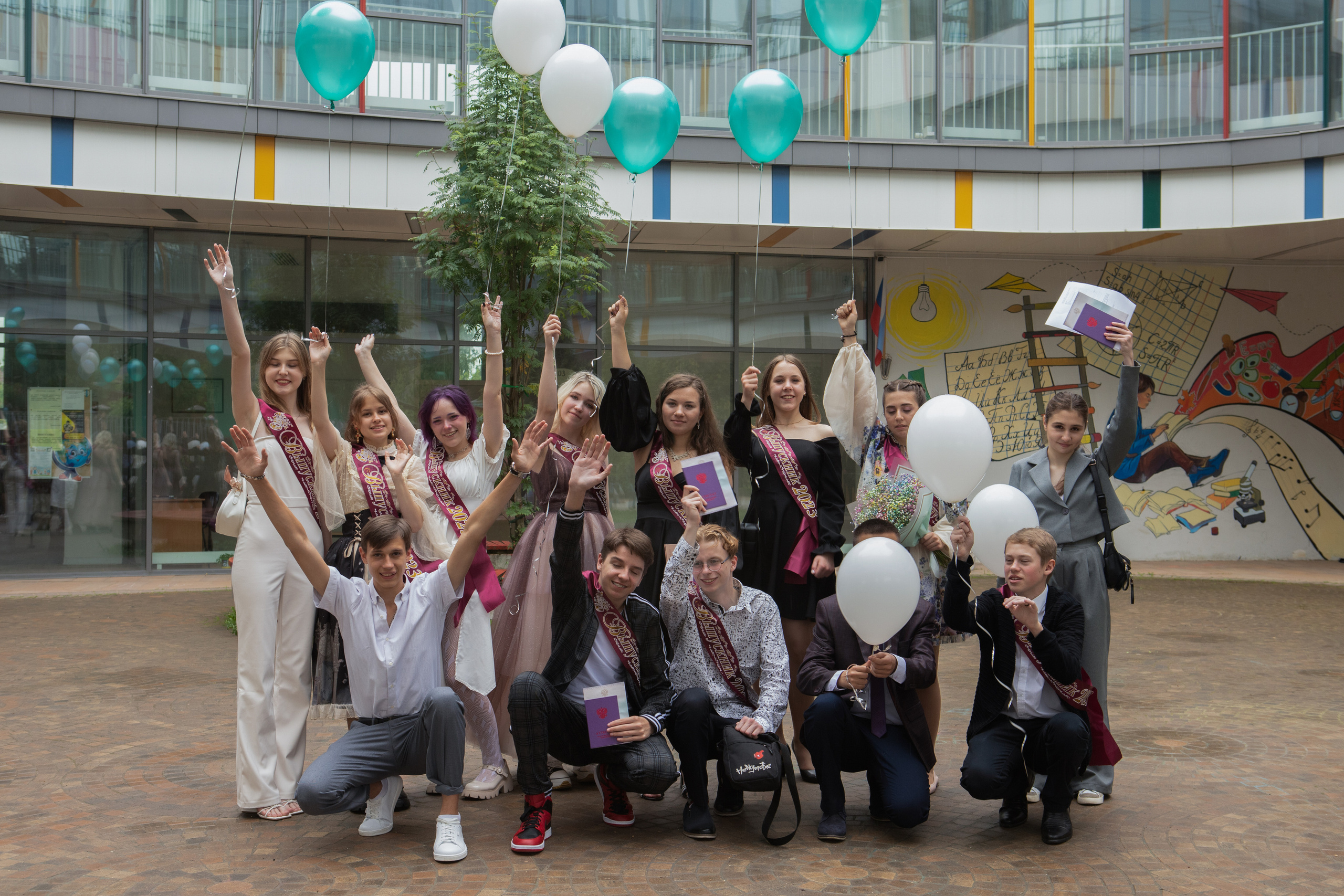 9 класс / Школа № 14 / Выпускной / г. Пушкино. Детский и семейный фотограф Мария Киселёва. Москва