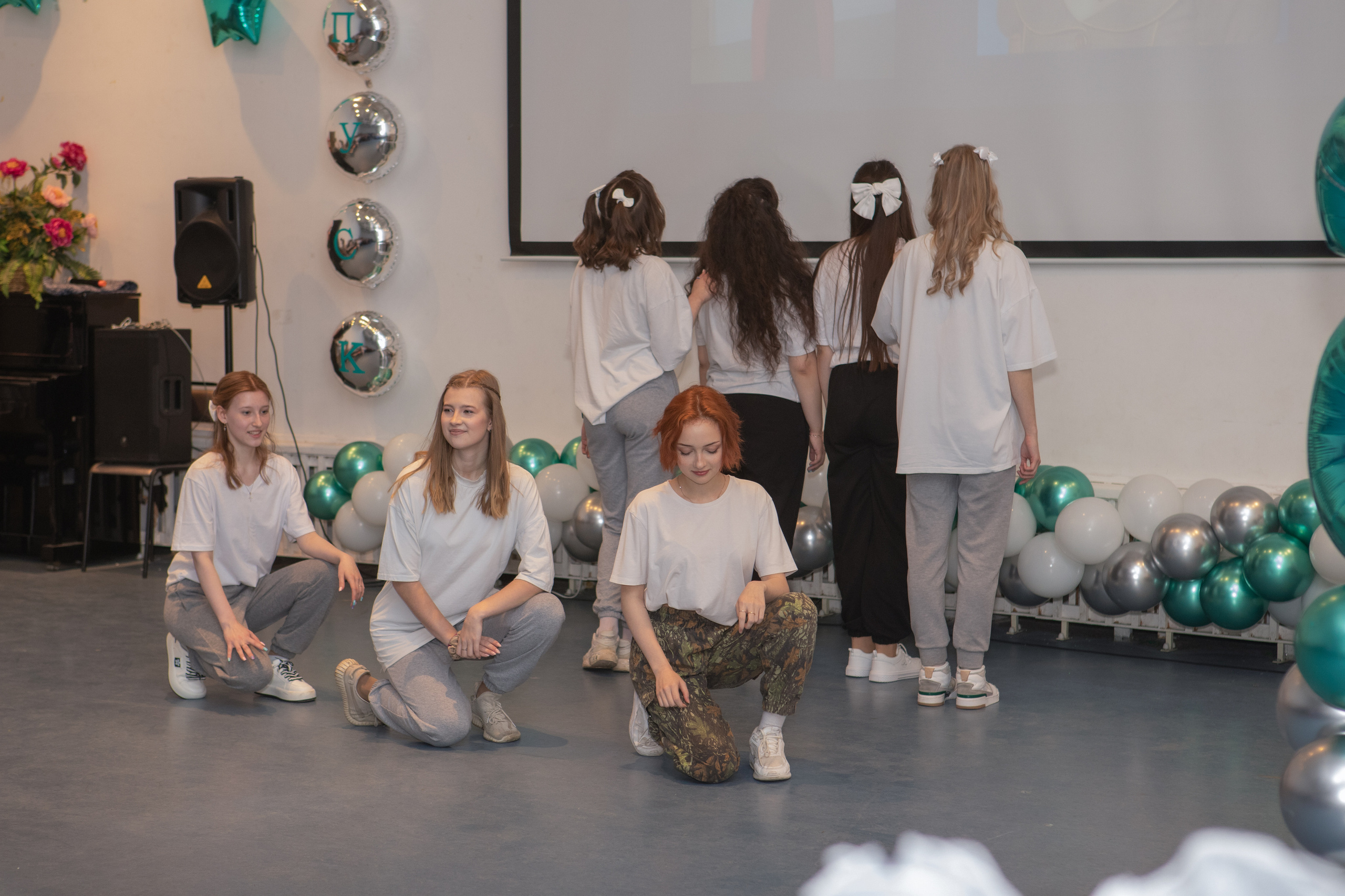 11 класс / Школа № 14 / Последний Звонок / г. Пушкино. Детский и семейный фотограф Мария Киселёва. Москва