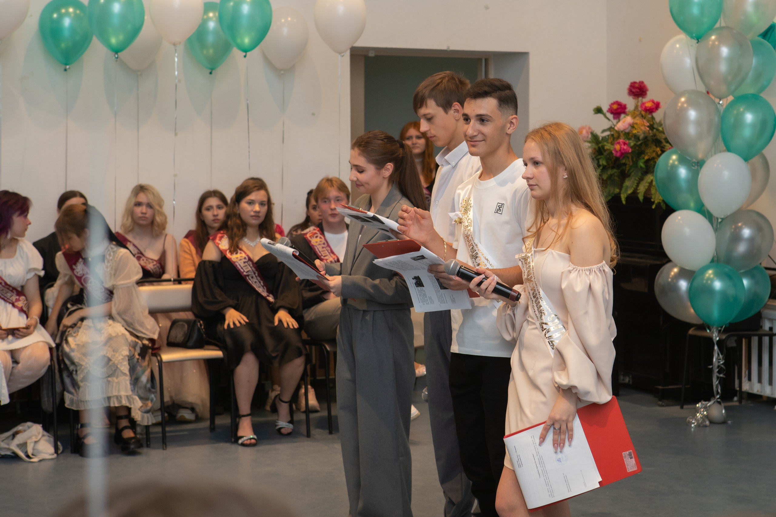 9 класс / Школа № 14 / Выпускной / г. Пушкино. Детский и семейный фотограф Мария Киселёва. Москва