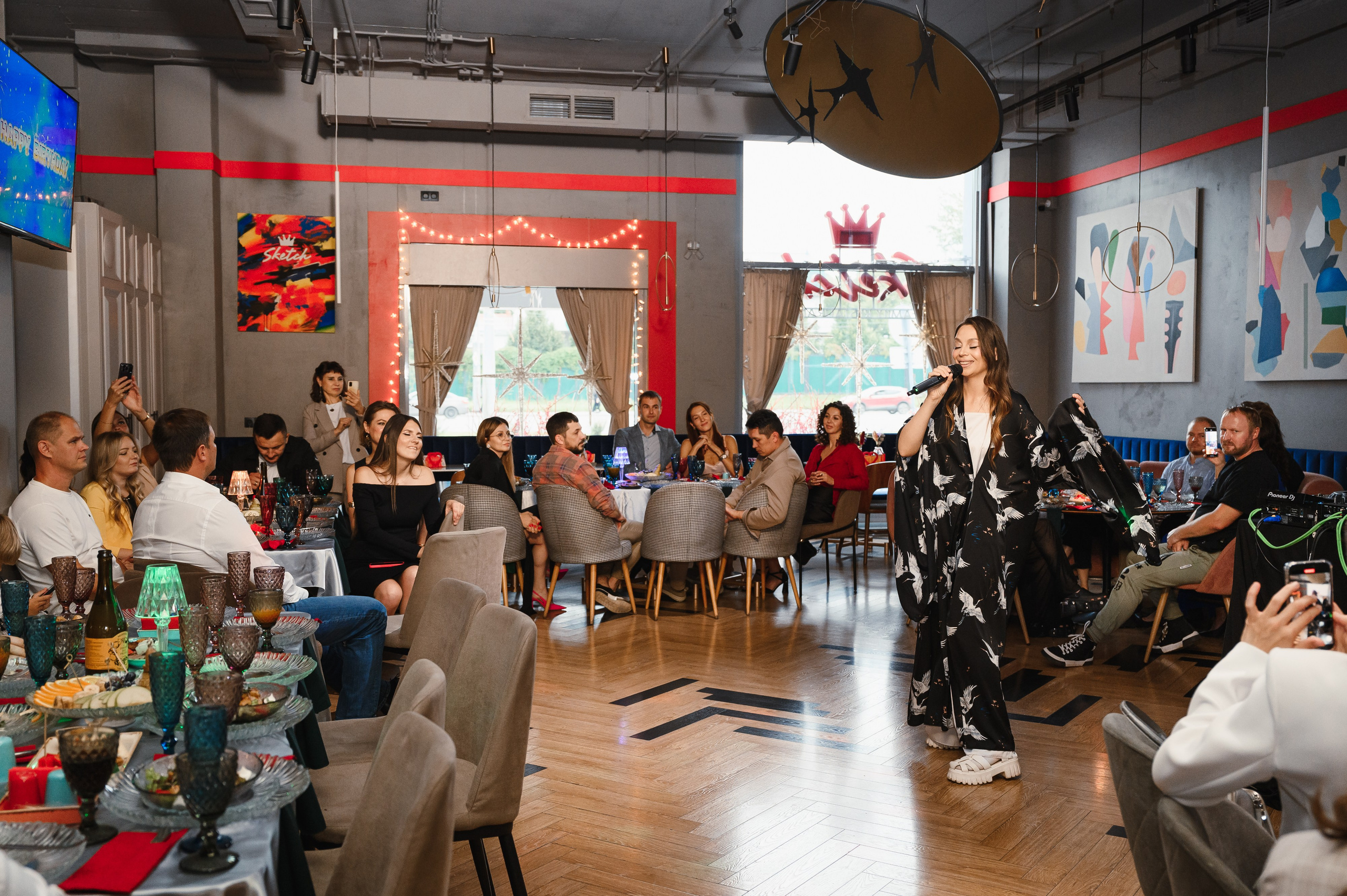 День рождения в формате выступления. Wedding and family photographer USA