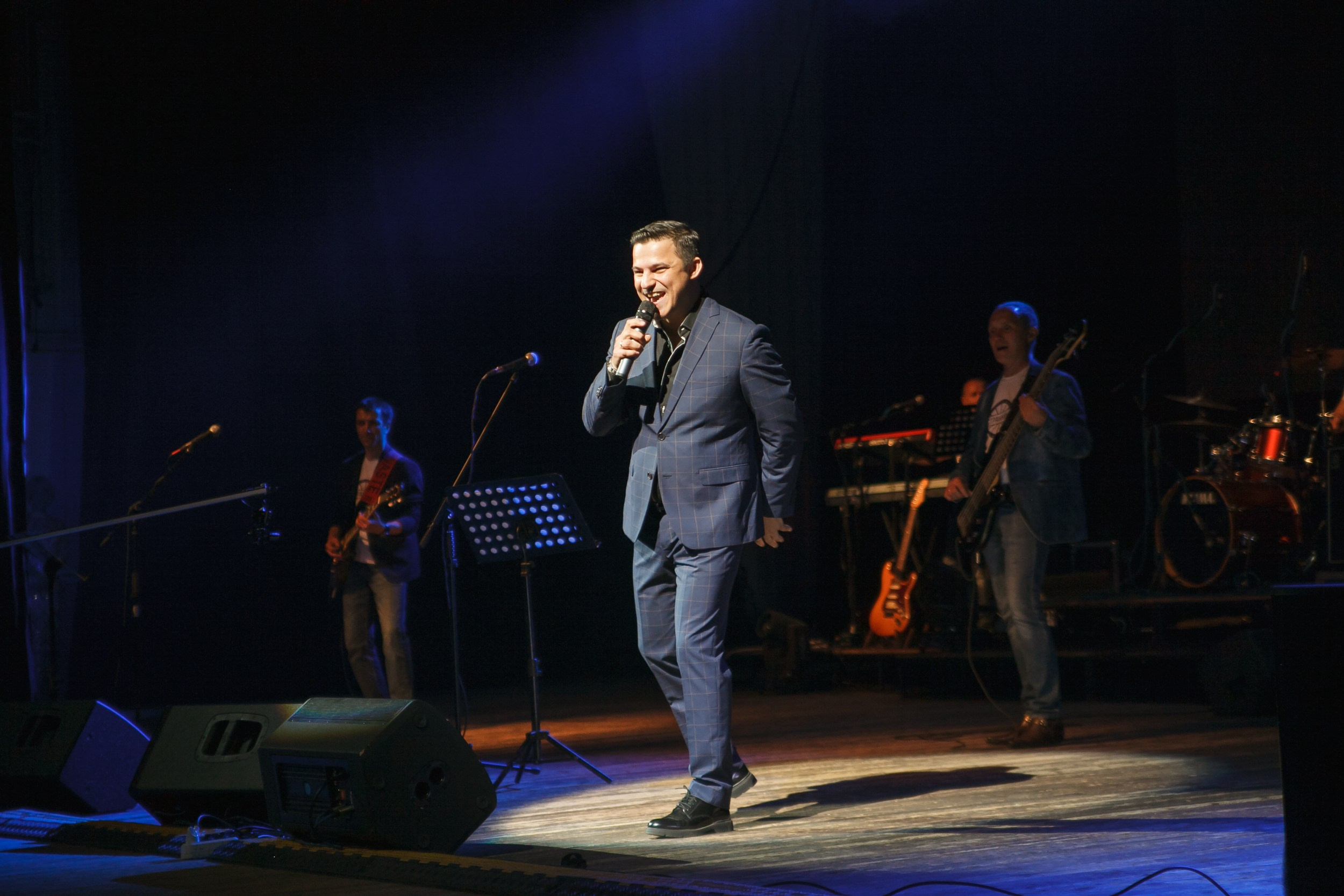 ЦКЗ перезагрузка ХХ века. Свадебный и детский фотограф в Волгограде Слава Белов