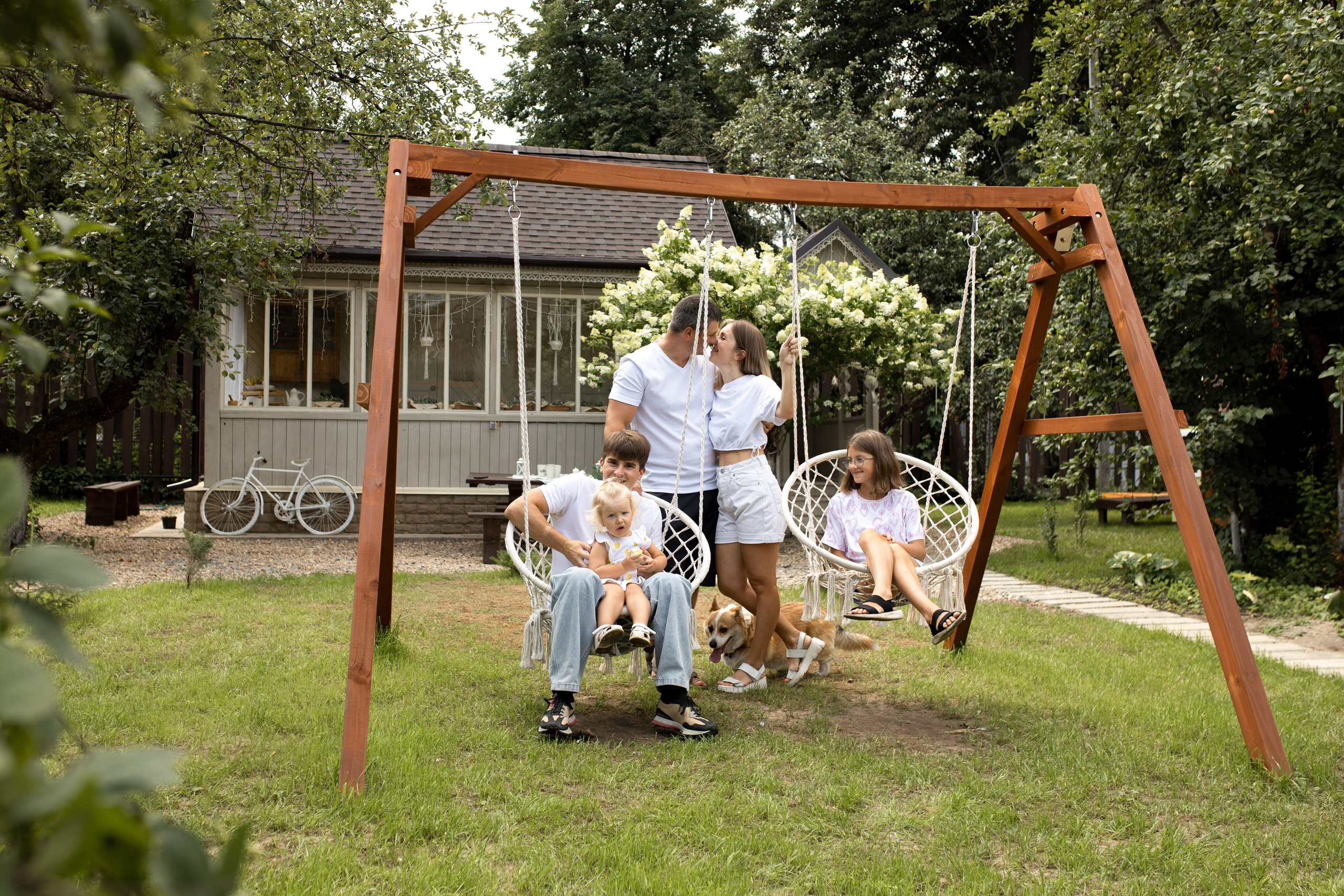 Семейная фотосессия на даче в Купавне. Фотограф в Железнодорожном и Балашихе