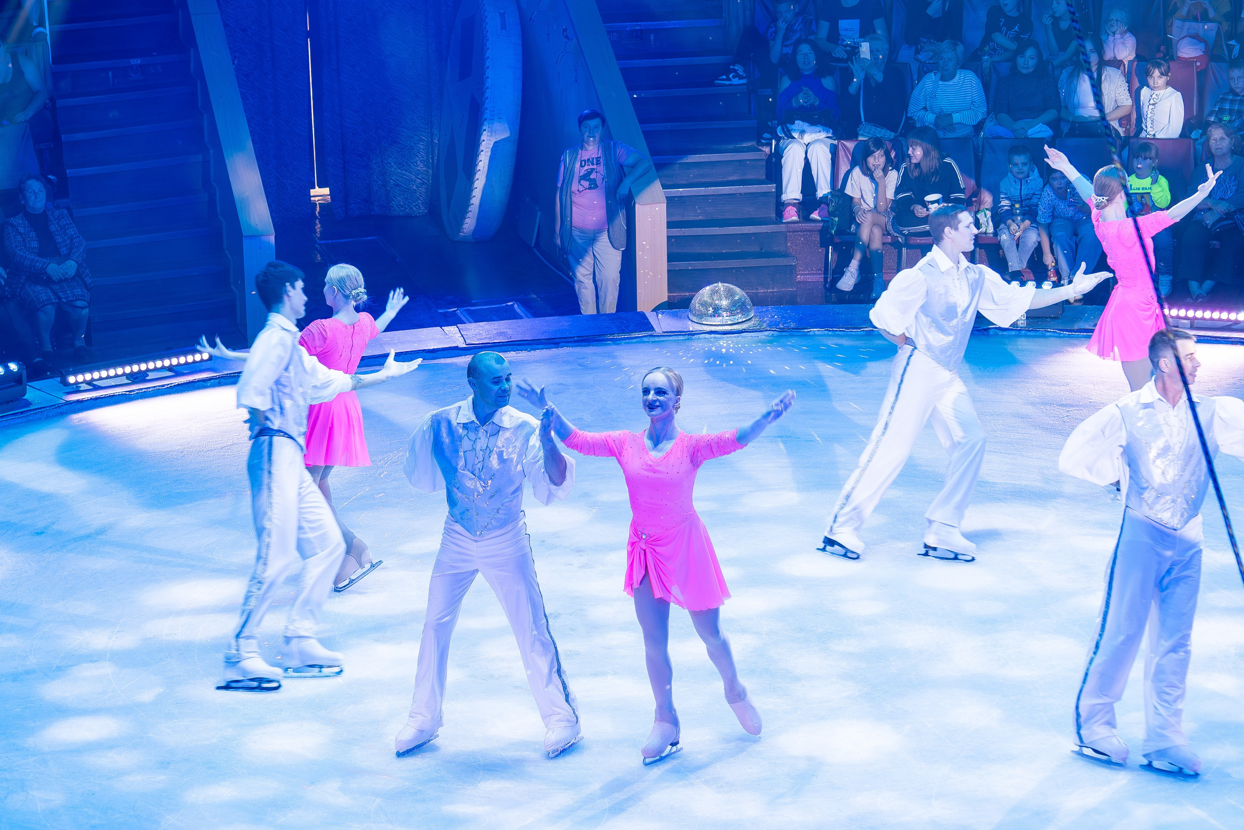 Цирк на льду «Айсберг» в Луганске. Фотограф в РФ и ЛНР Юлия Федосеева