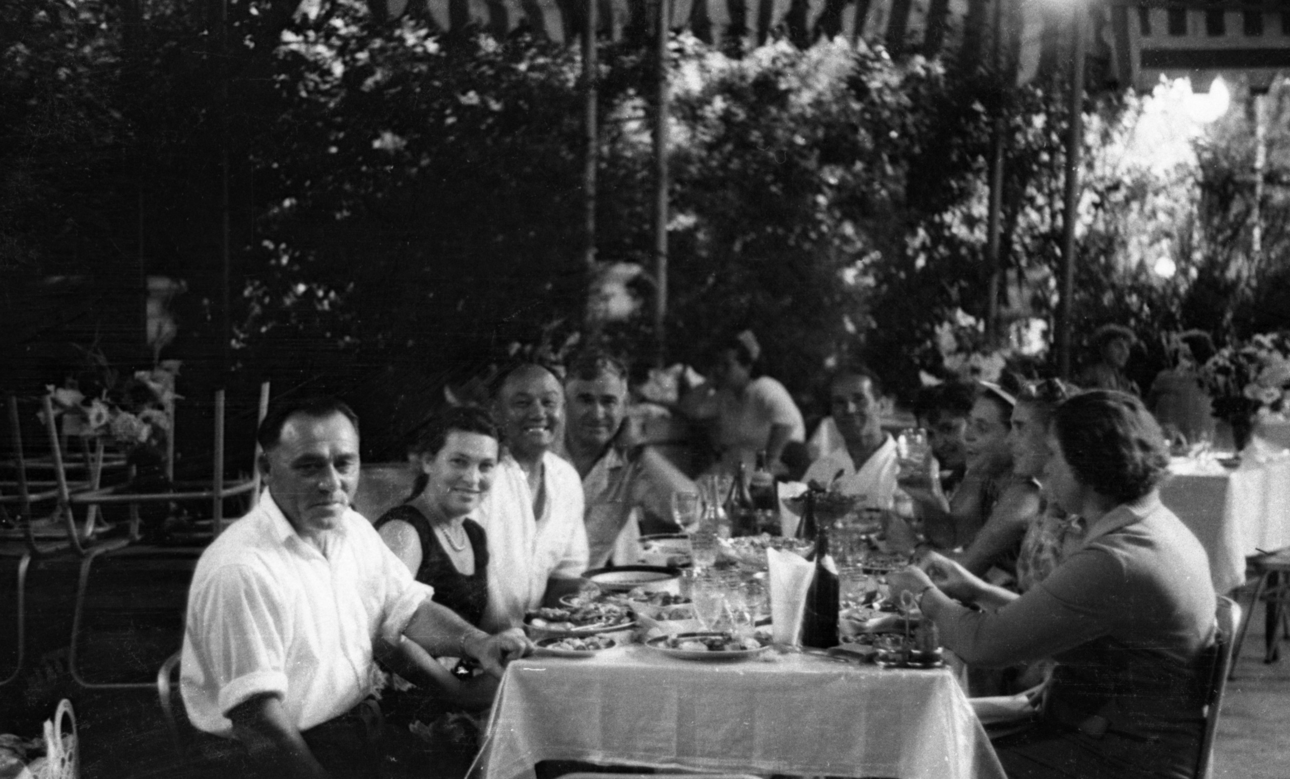 СААКОВЫ. Курортное дело