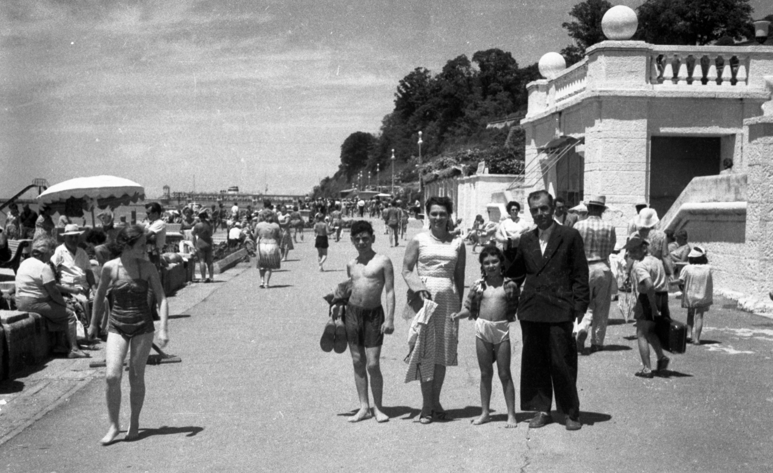 СААКОВЫ. Курортное дело