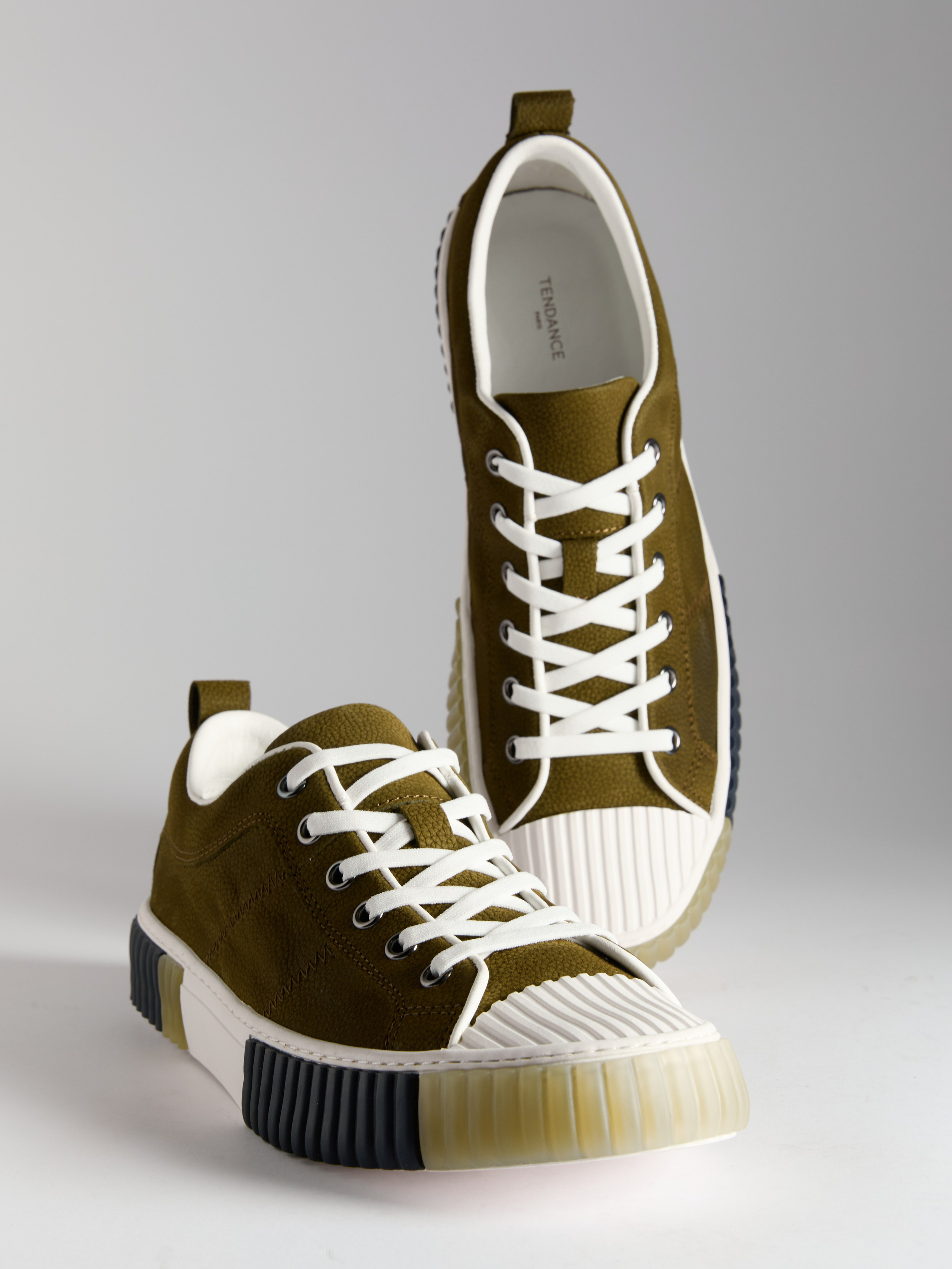 Предметный фотограф в Москве Евгений Шубин