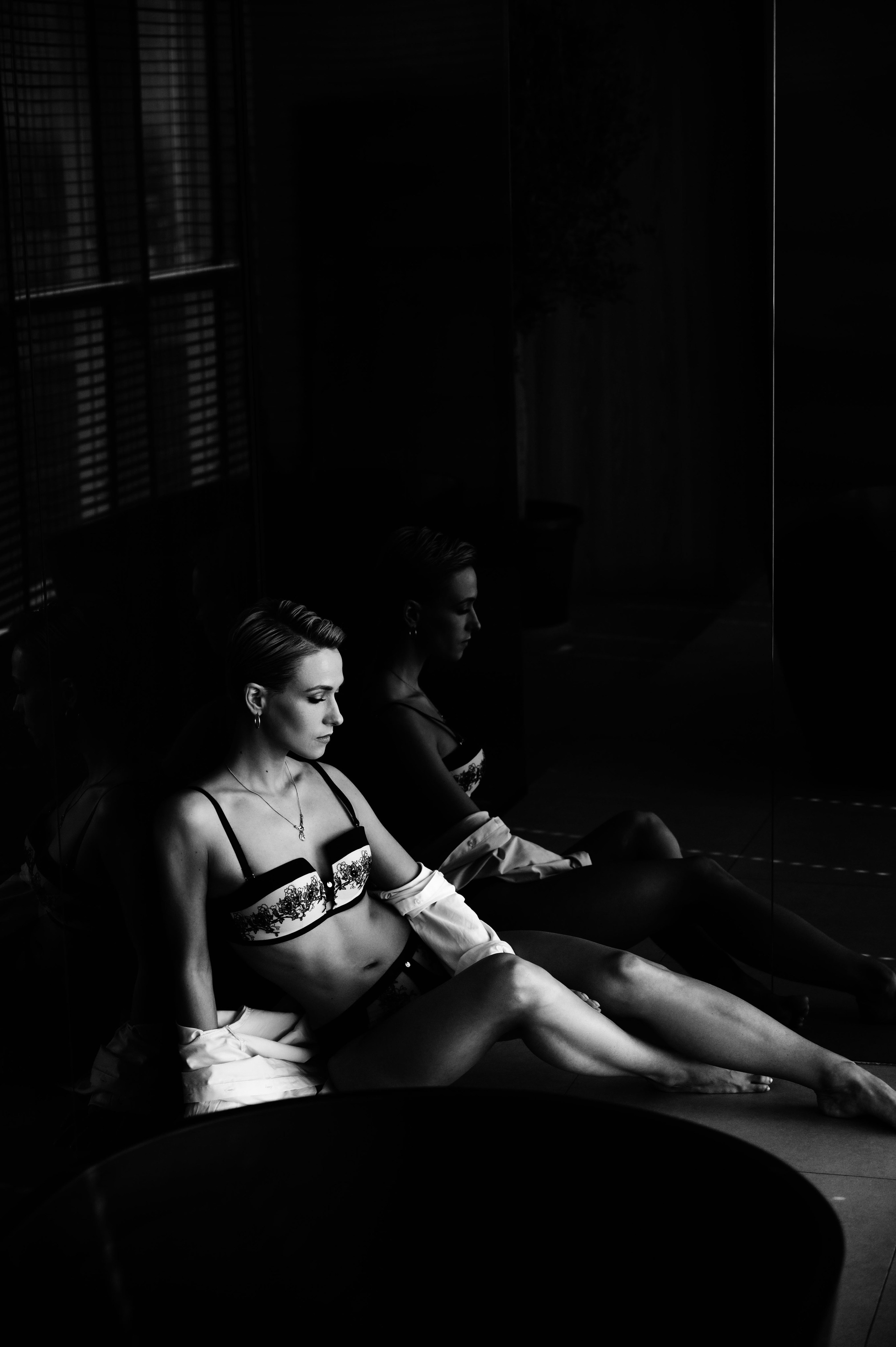 Алина. Профессиональный фотограф беременности в СПБ. Стильные фотосессии беременности в стиле минимализм и классическая фотография