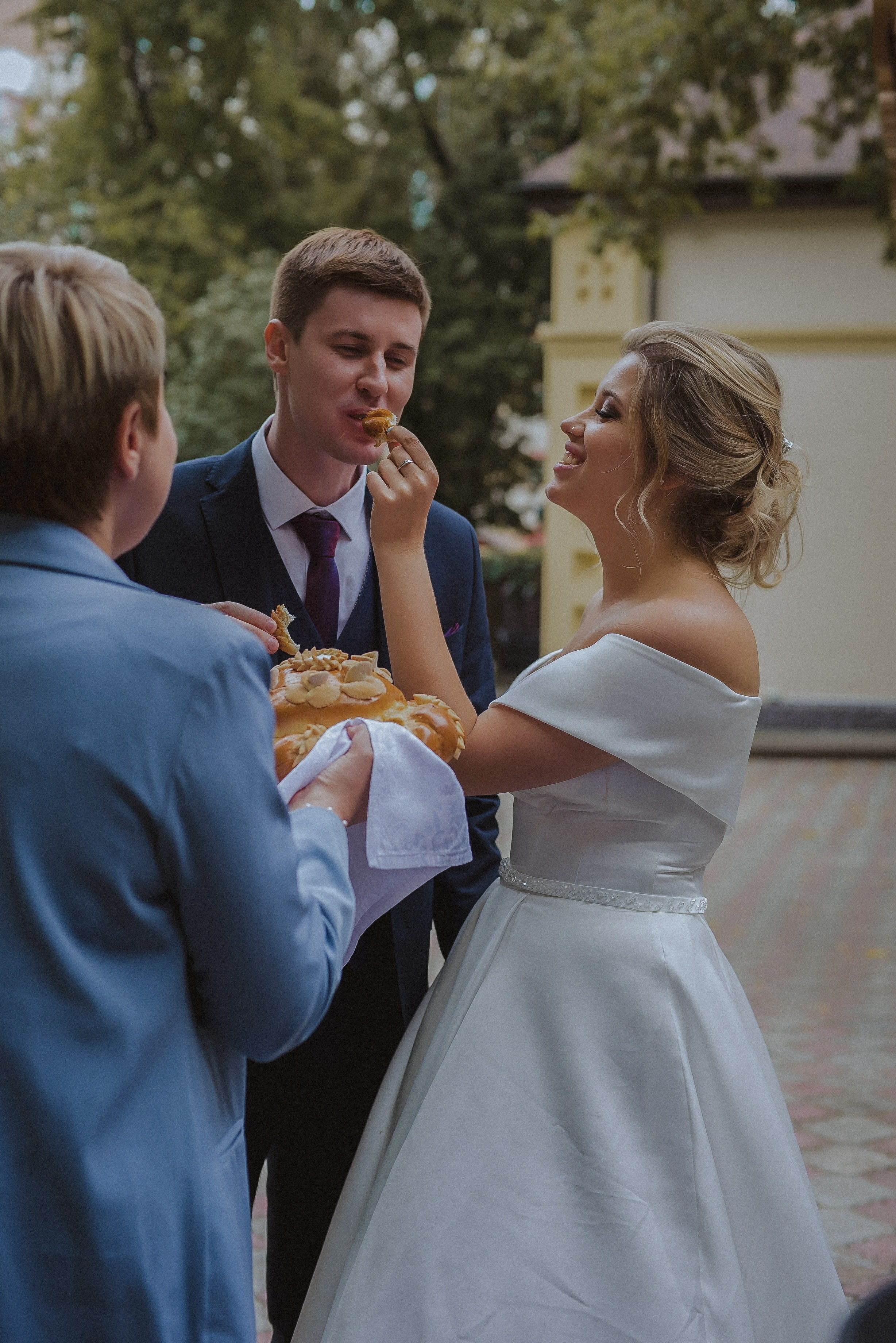 Love.txt: В плену прикосновений. Свадебный и семейный фотограф в Москве Сажина Кристина КиМ. Свадебный оператор в Москве Сажин Максим