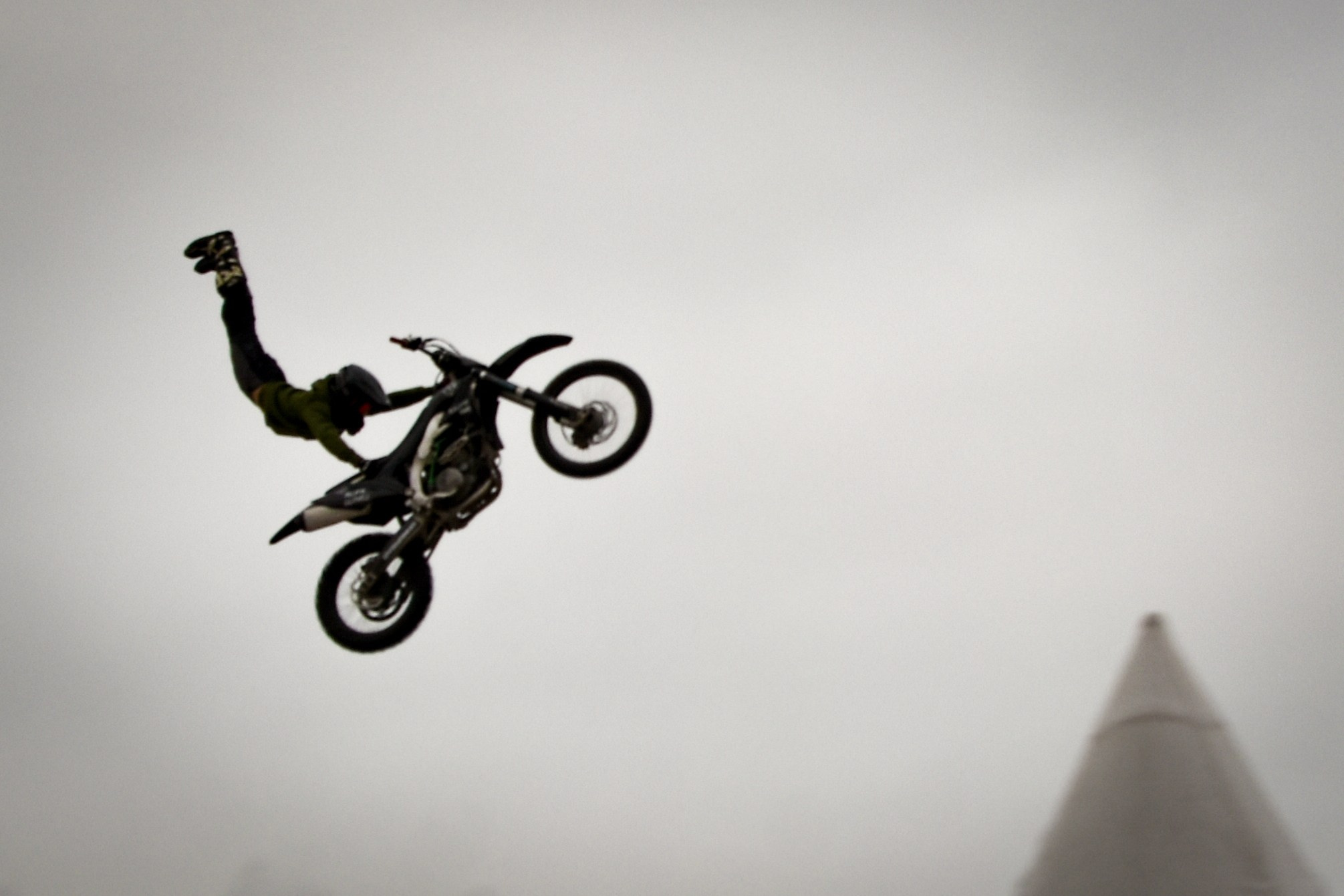 Мото-фристайл около Ледового — 06.01.2025. AlexFecto — галереи фотографий