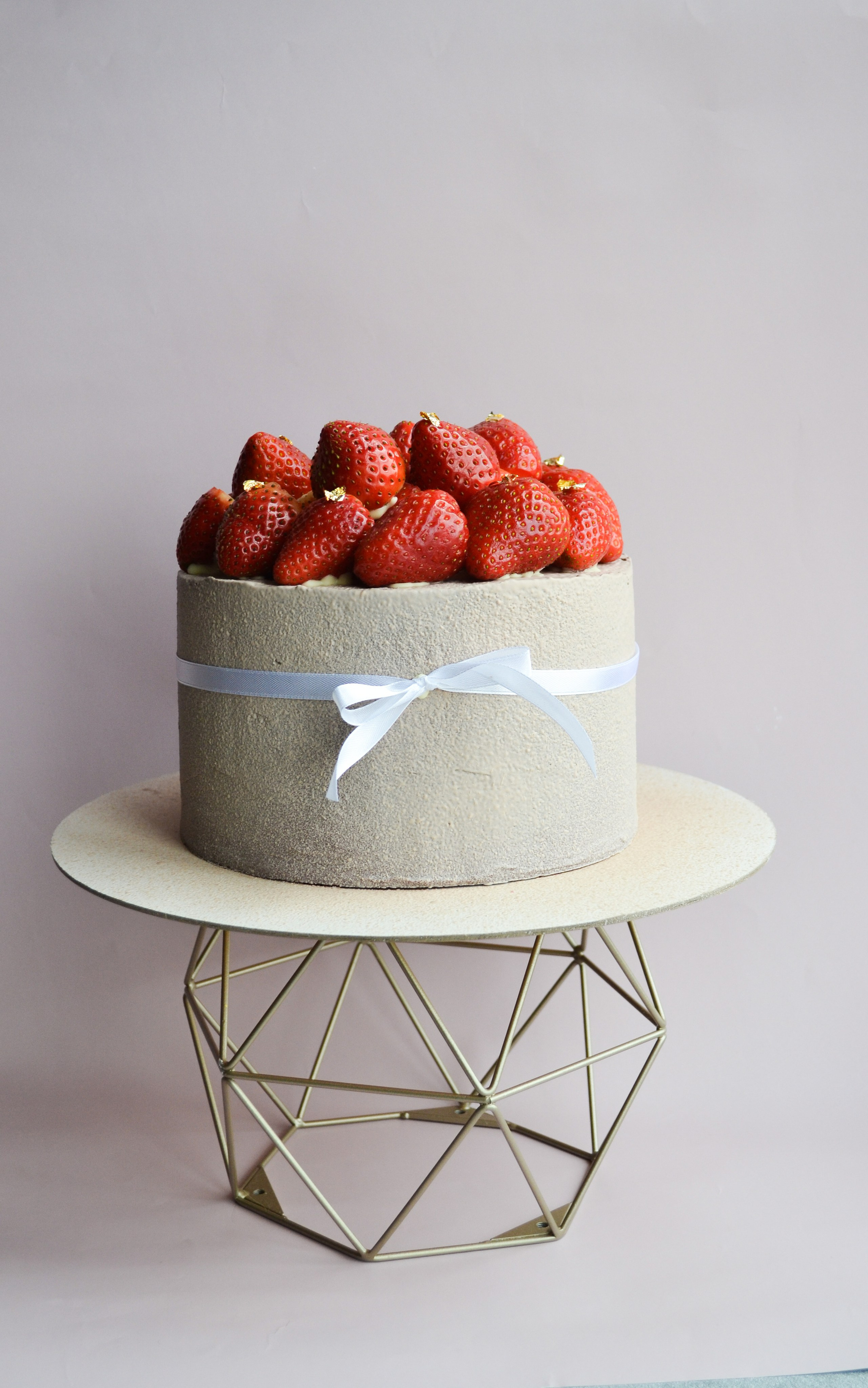 Торты на праздники. Семейная кондитерская. Торты и десерты на заказ в Москве и области