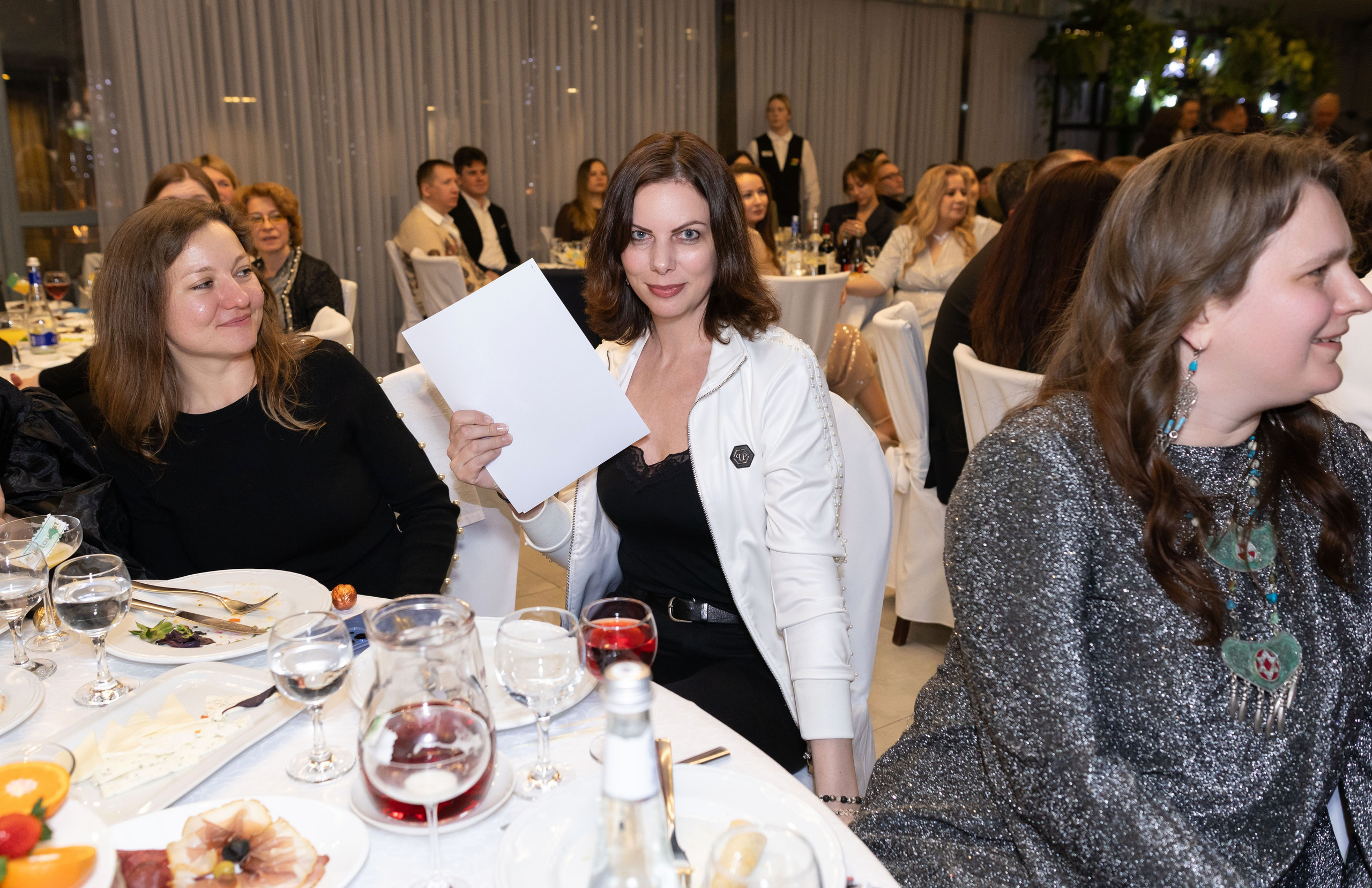 Корпоратив ресторан Времена года Москва. Семейный и детский фотограф Анна Петракова