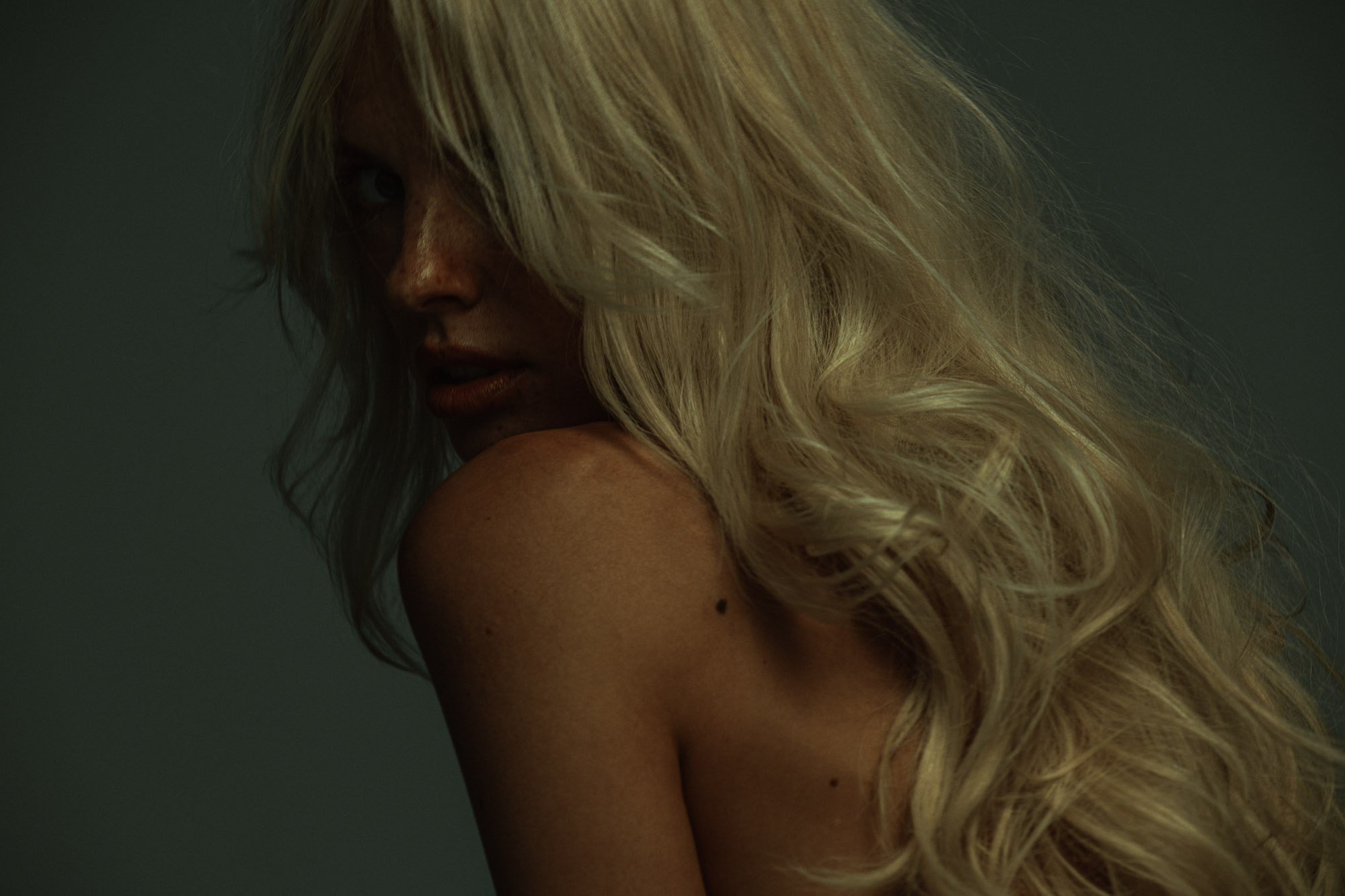 Женский портрет. Дима Меткин. Фотограф и режиссер (Москва)