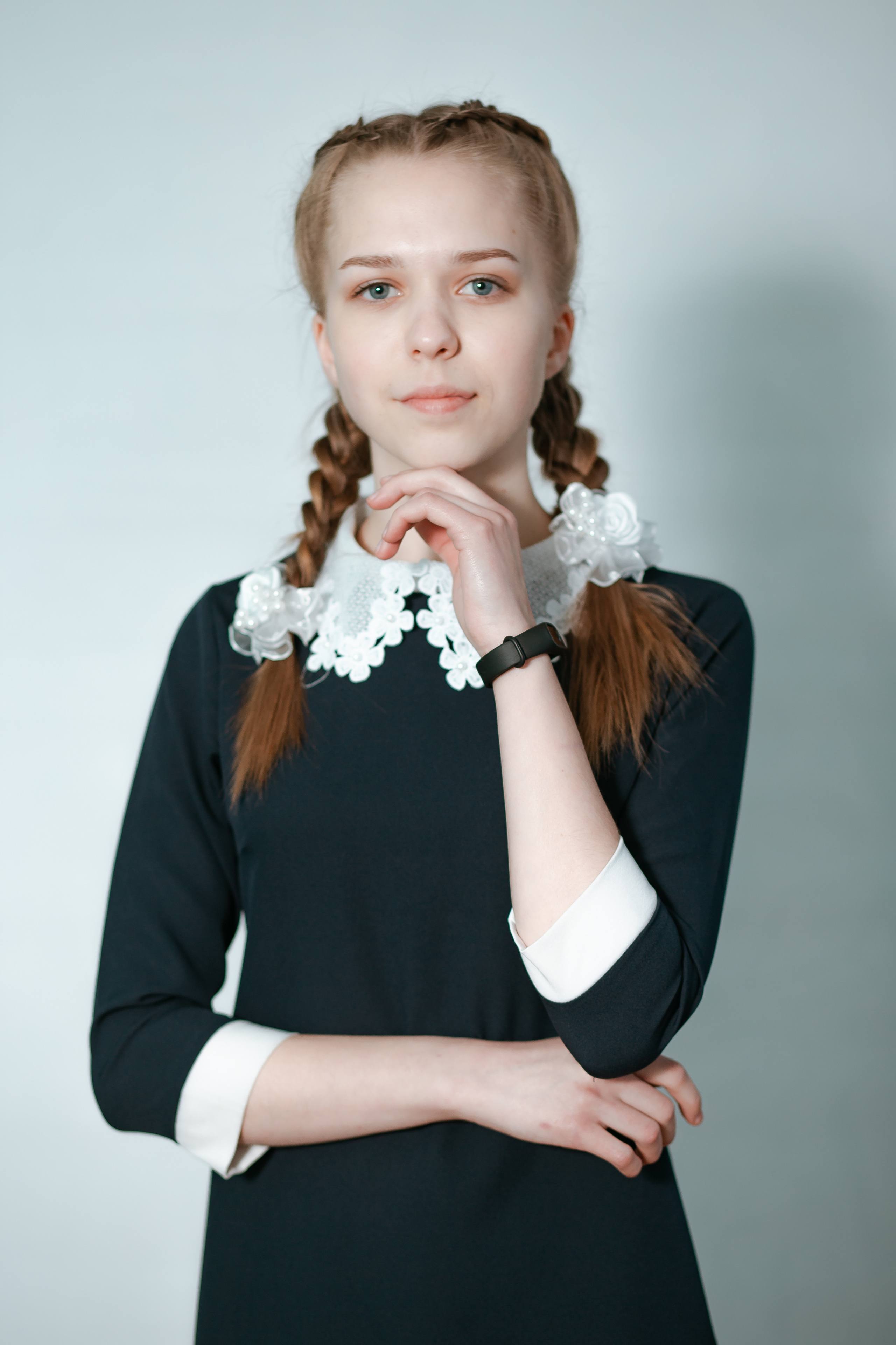 Средняя школа, 9 класс. Студия выпускных альбомов Остров