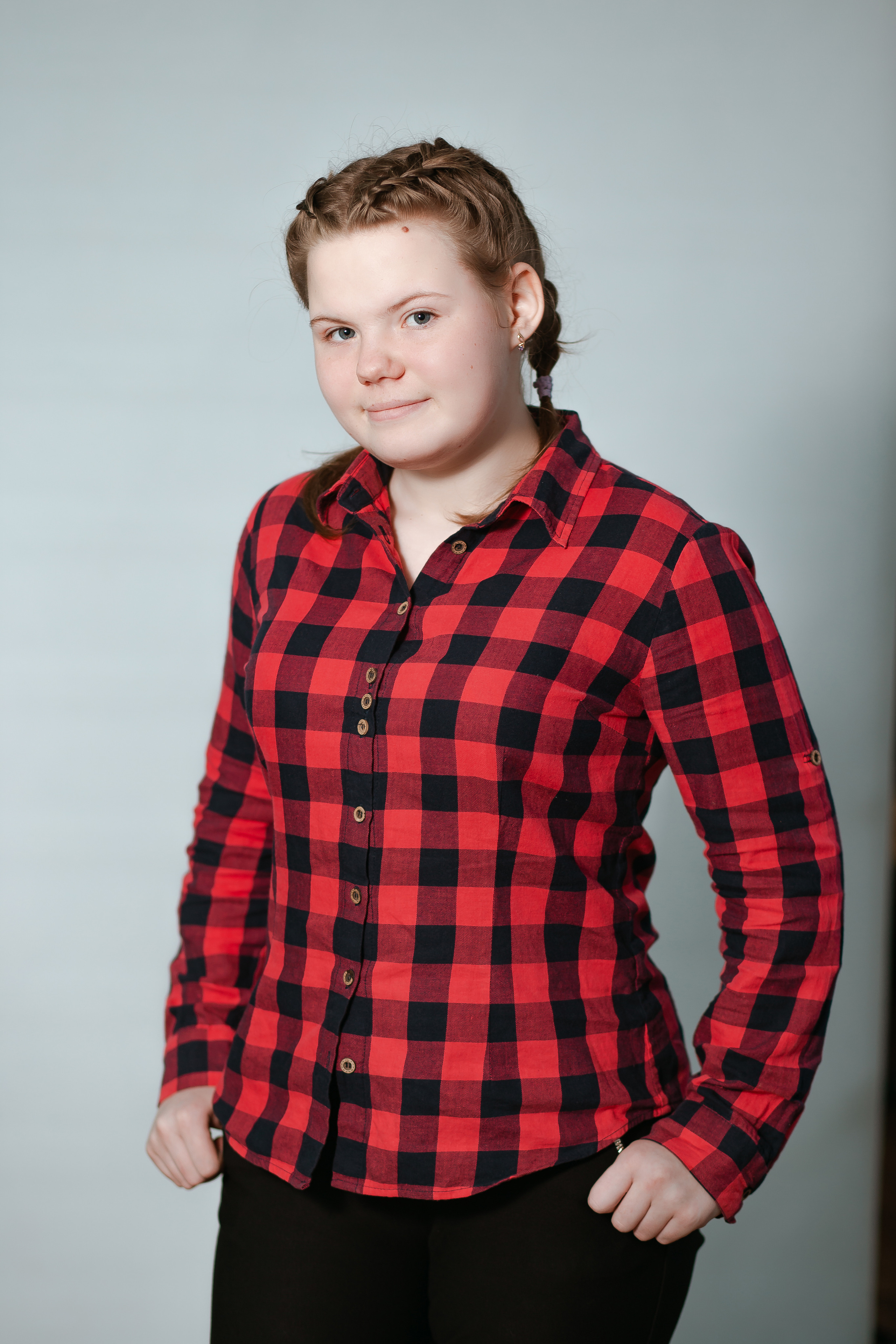 Средняя школа, 9 класс. Студия выпускных альбомов Остров