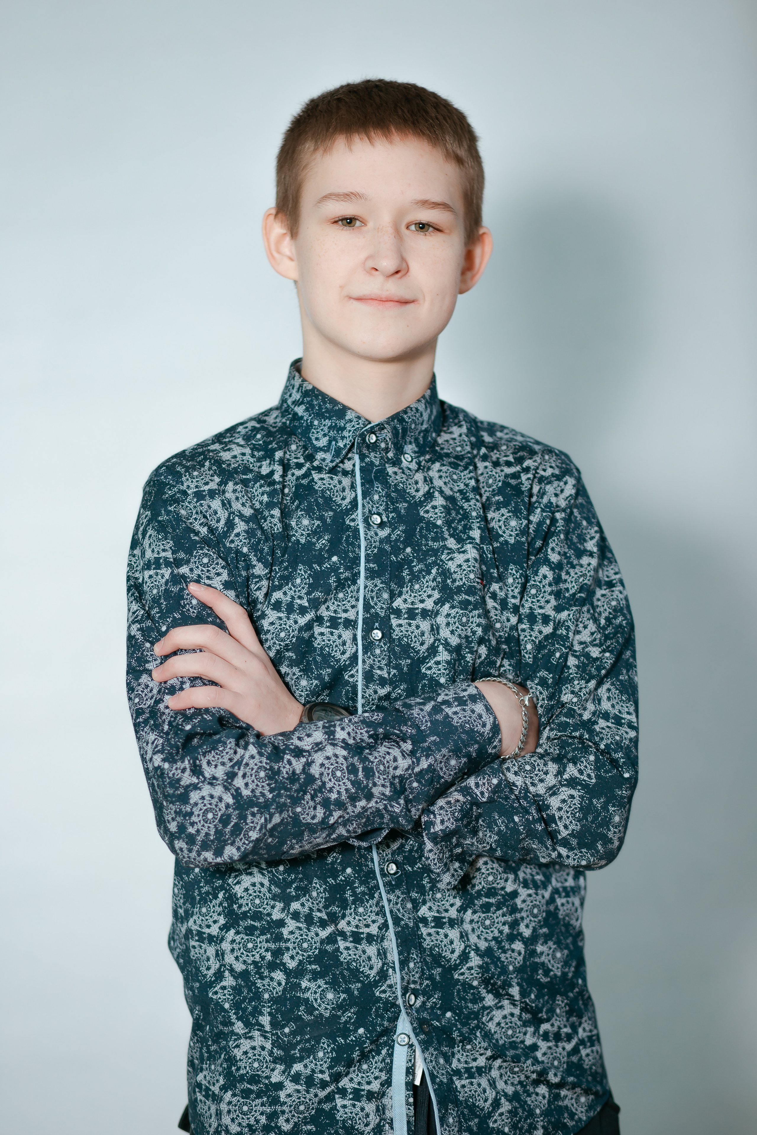 Средняя школа, 9 класс. Студия выпускных альбомов Остров