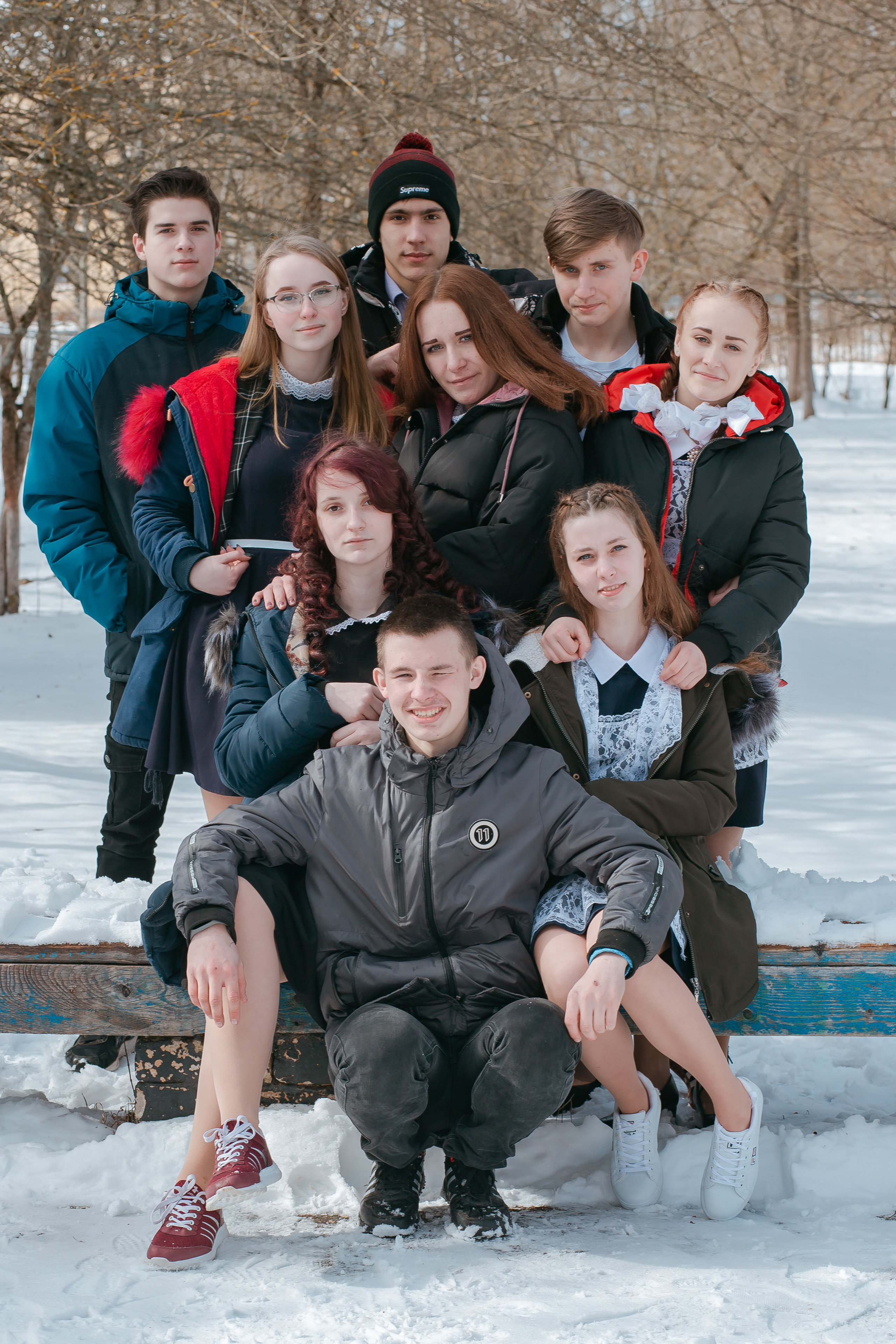 Средняя школа, 9 класс. Студия выпускных альбомов Остров