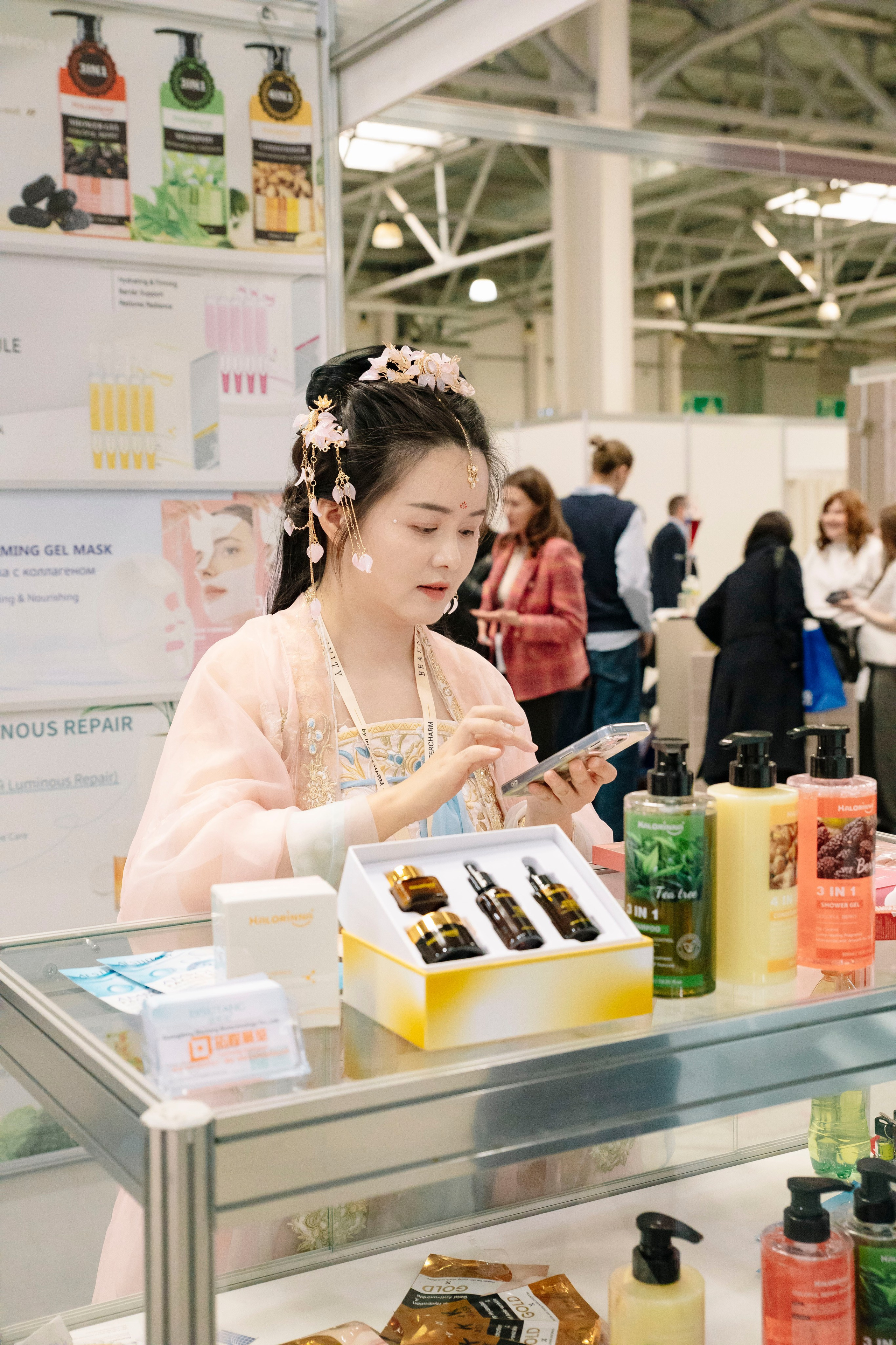 Выставка BEAUNITY by InterCHARM 2026. Профессиональный фотограф в Москве | Заказать фотосессию и съемку