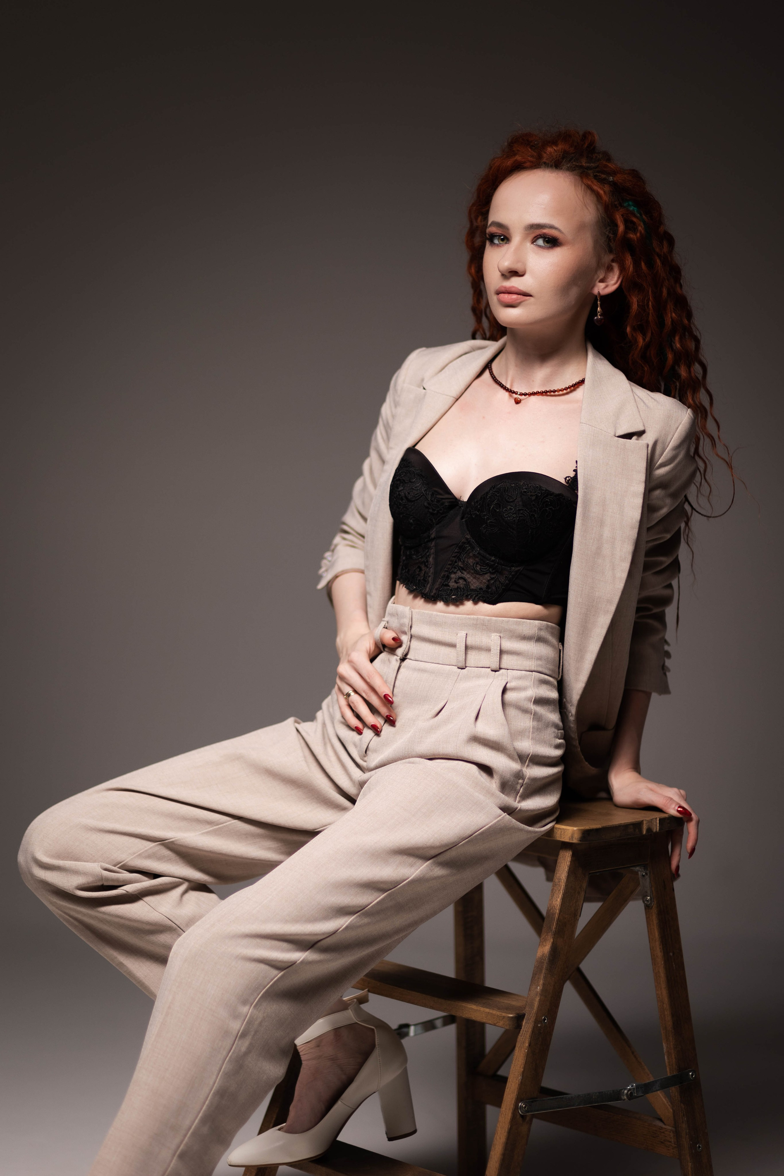 Женский портрет. Главная