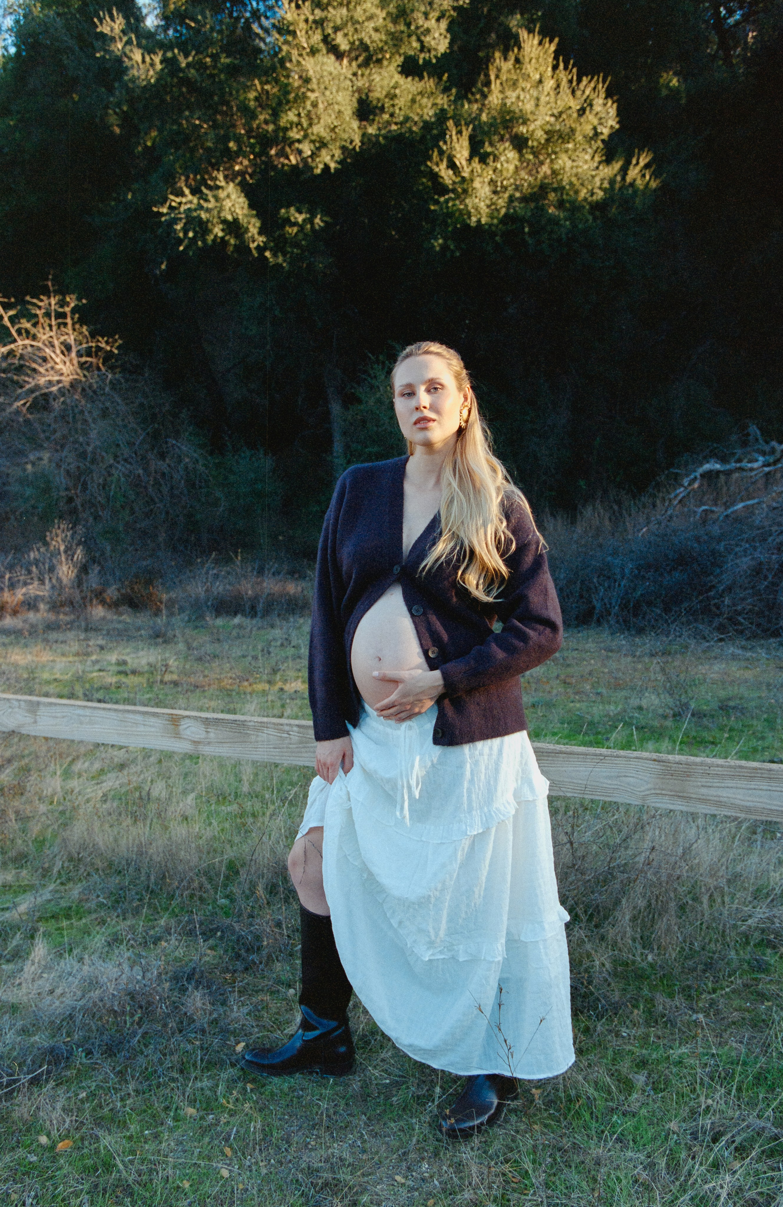 Maternity. Film photographer in Los Angeles Anastasiya Pankova