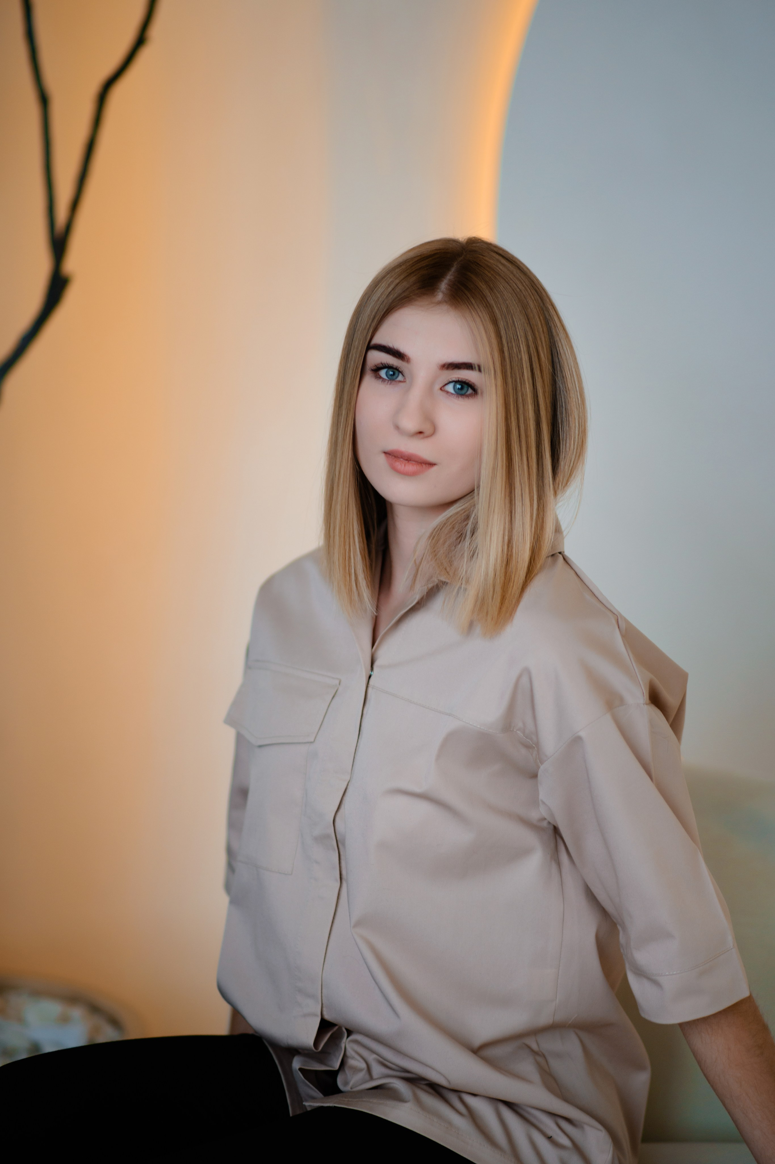 На ногтях. Фотограф Полина Вишневецкая г. Барнаул