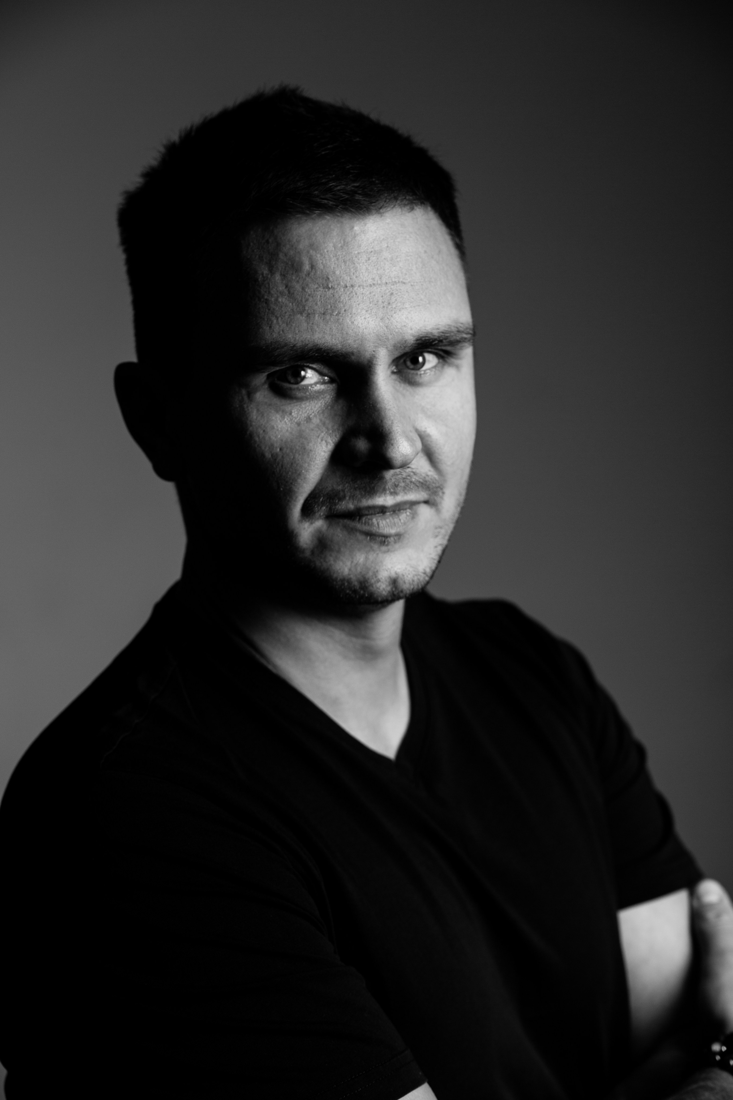 фотограф Рязань, фотограф Москва, фотограф Мск, бизнес-фотосессия, Деловая Фотосессия, бизнес портрет, деловой портрет, студийный портрет. художник