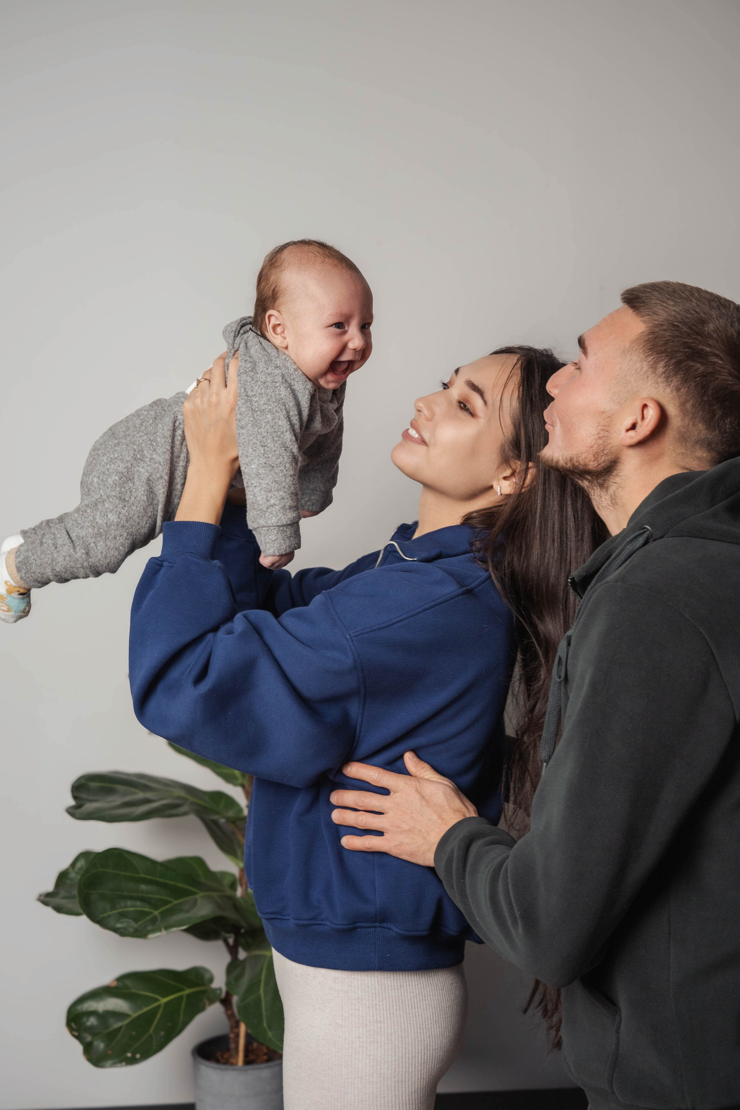 Разное. Меня зовут Михайлов Сергей, занимаюсь фото и видео г. Чебоксарах