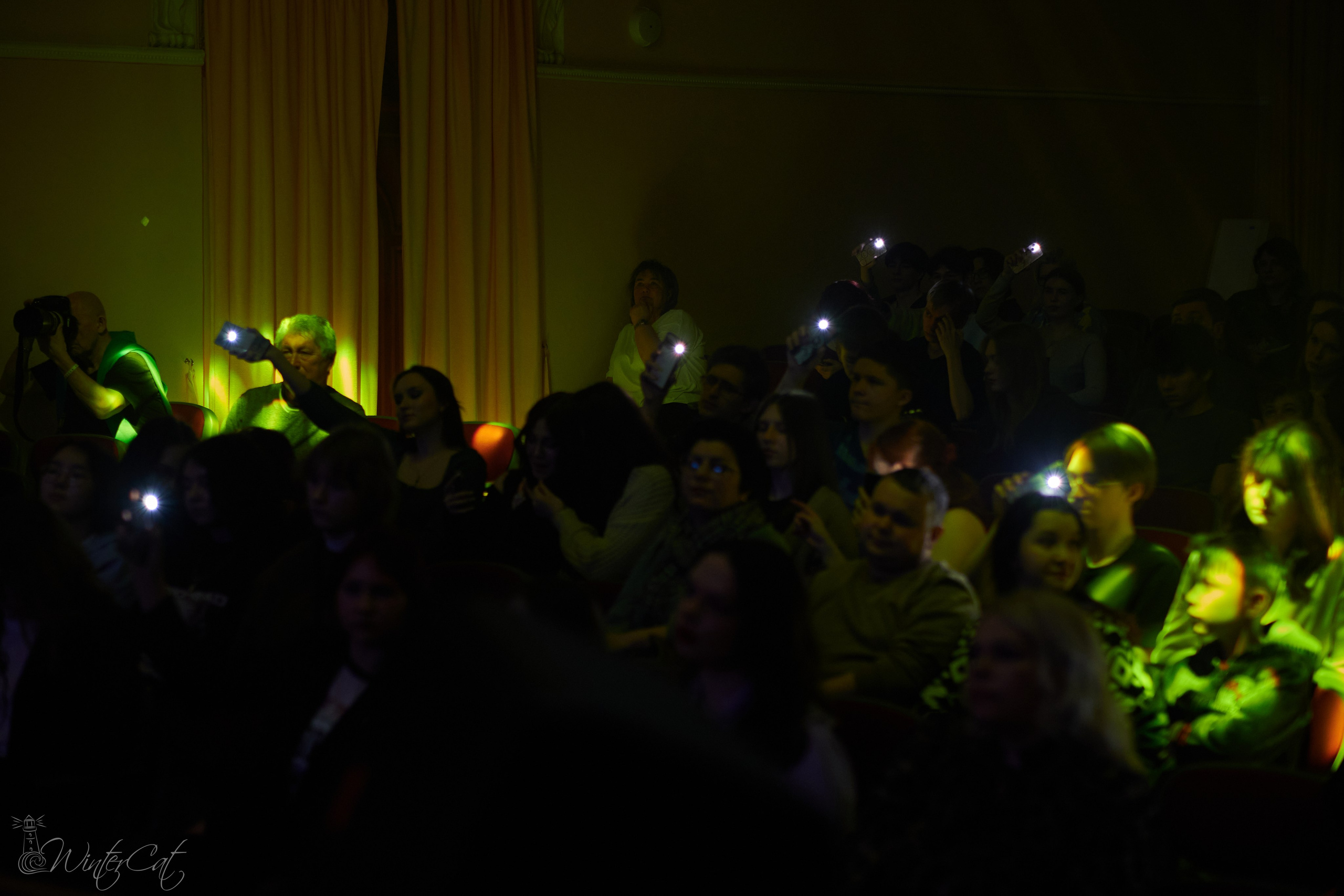 Крик ДК Автотэк. Портретный и репортажный фотограф в Магадане Андрей Нефедов WinterCatPhoto