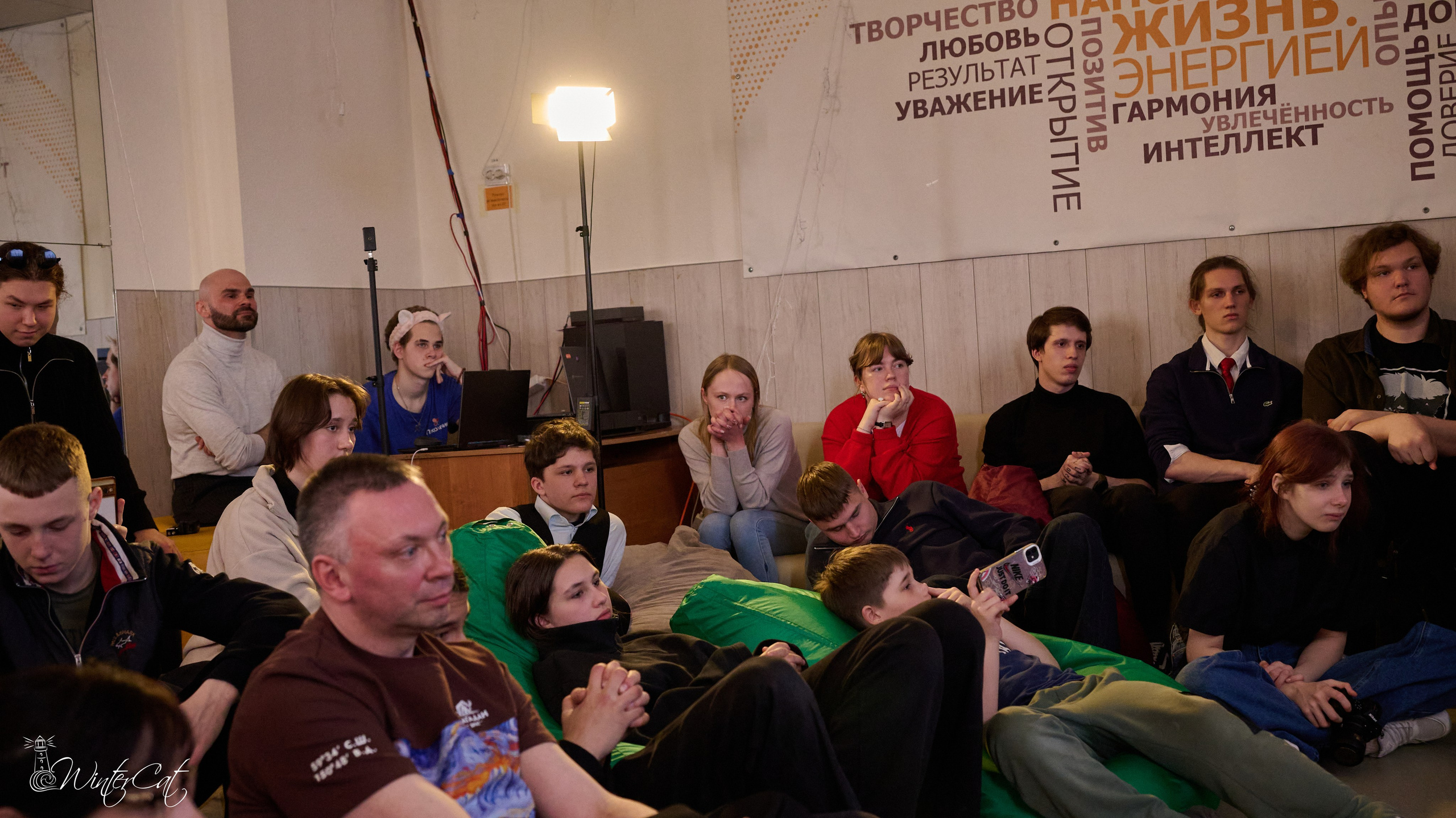 Тёплый Вечер (18.04.26 Чайка). Портретный и репортажный фотограф в Магадане Андрей Нефедов WinterCatPhoto