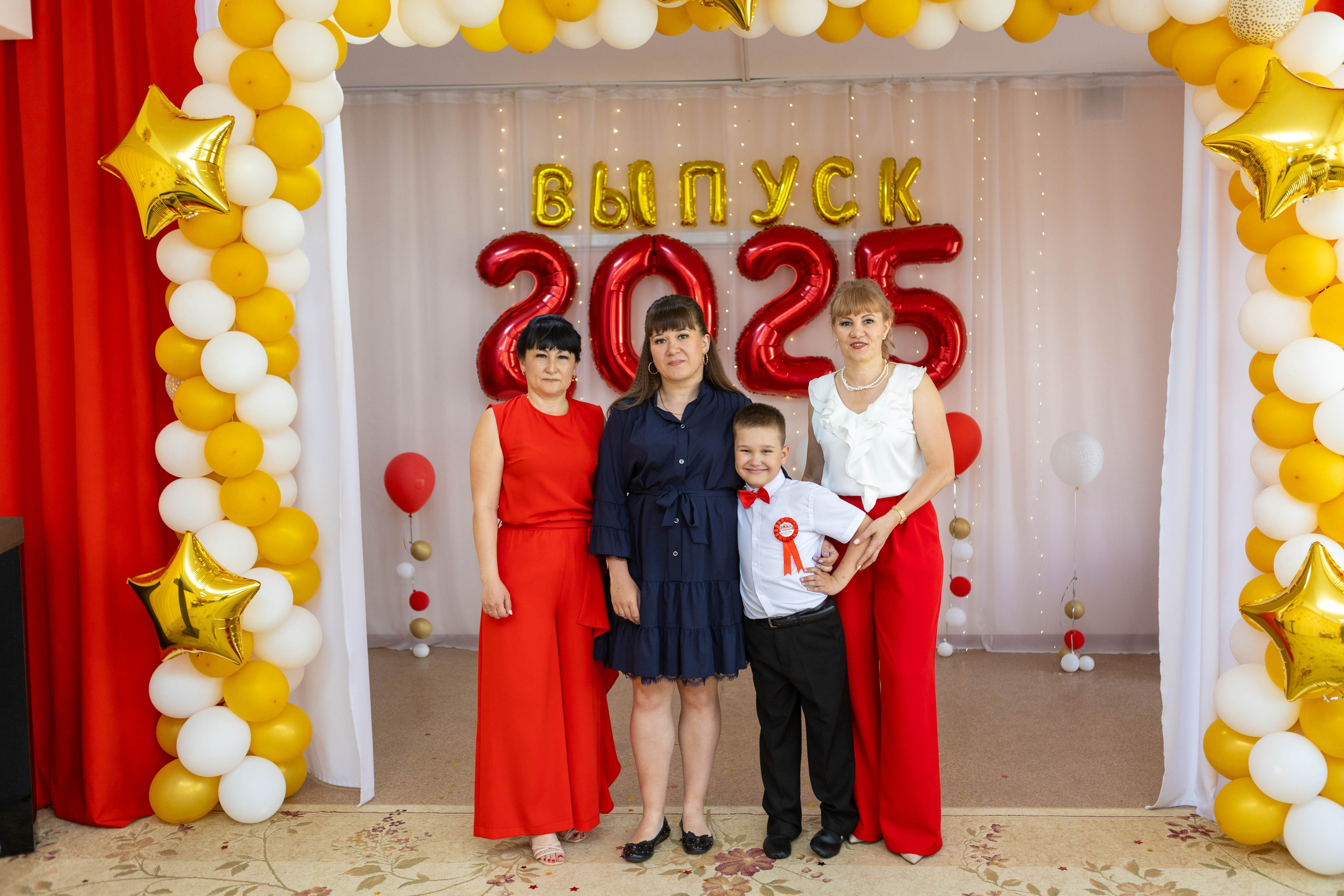 Выпускной в детскому саду 2025 год. Свадебный и предметный фотограф Ренат Каламперов