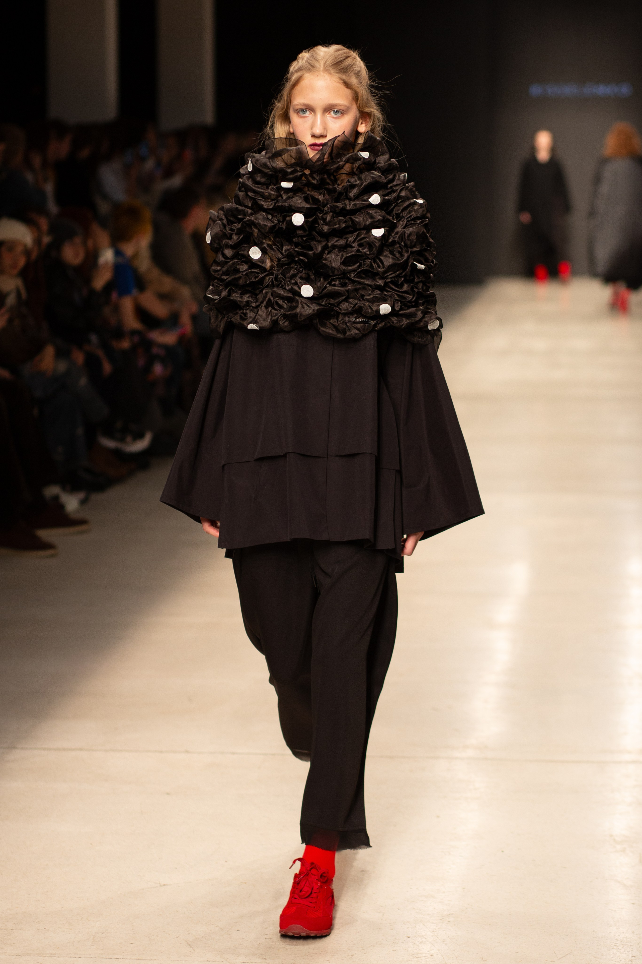 Reports from the Moscow Fashion Week shows. Neumann’s moon