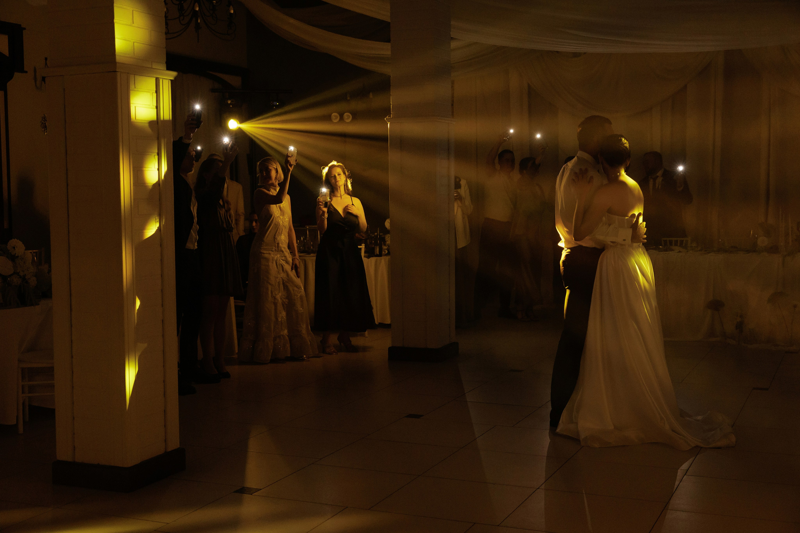 Ты рядом со мной, и это — самый чистый кайф! ♥. Свадебный фотограф Калининград