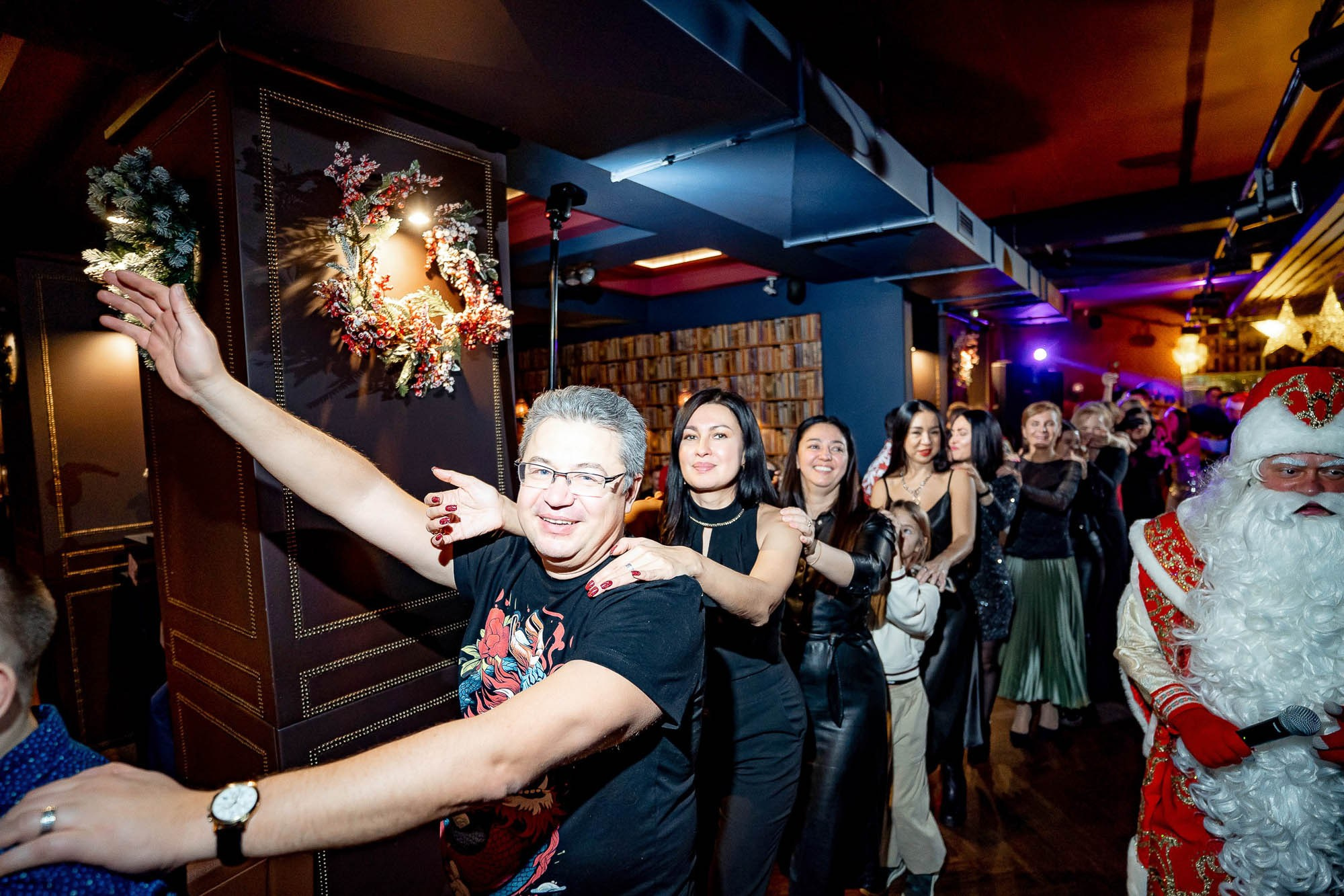 Новый год 2024 в Peoples. Сергей Кошкин. Репортажная и ивент-фотография в Сургуте