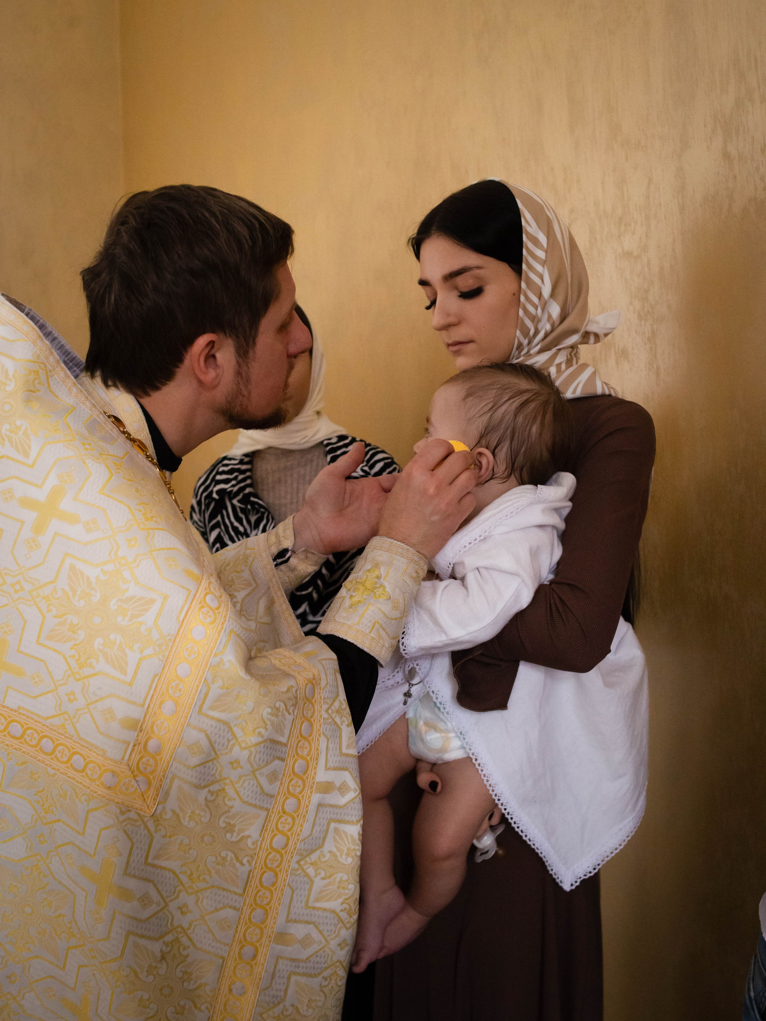 Крещение Эмира. Семейный фотограф Софи Симакова в Волгограде и Волжском