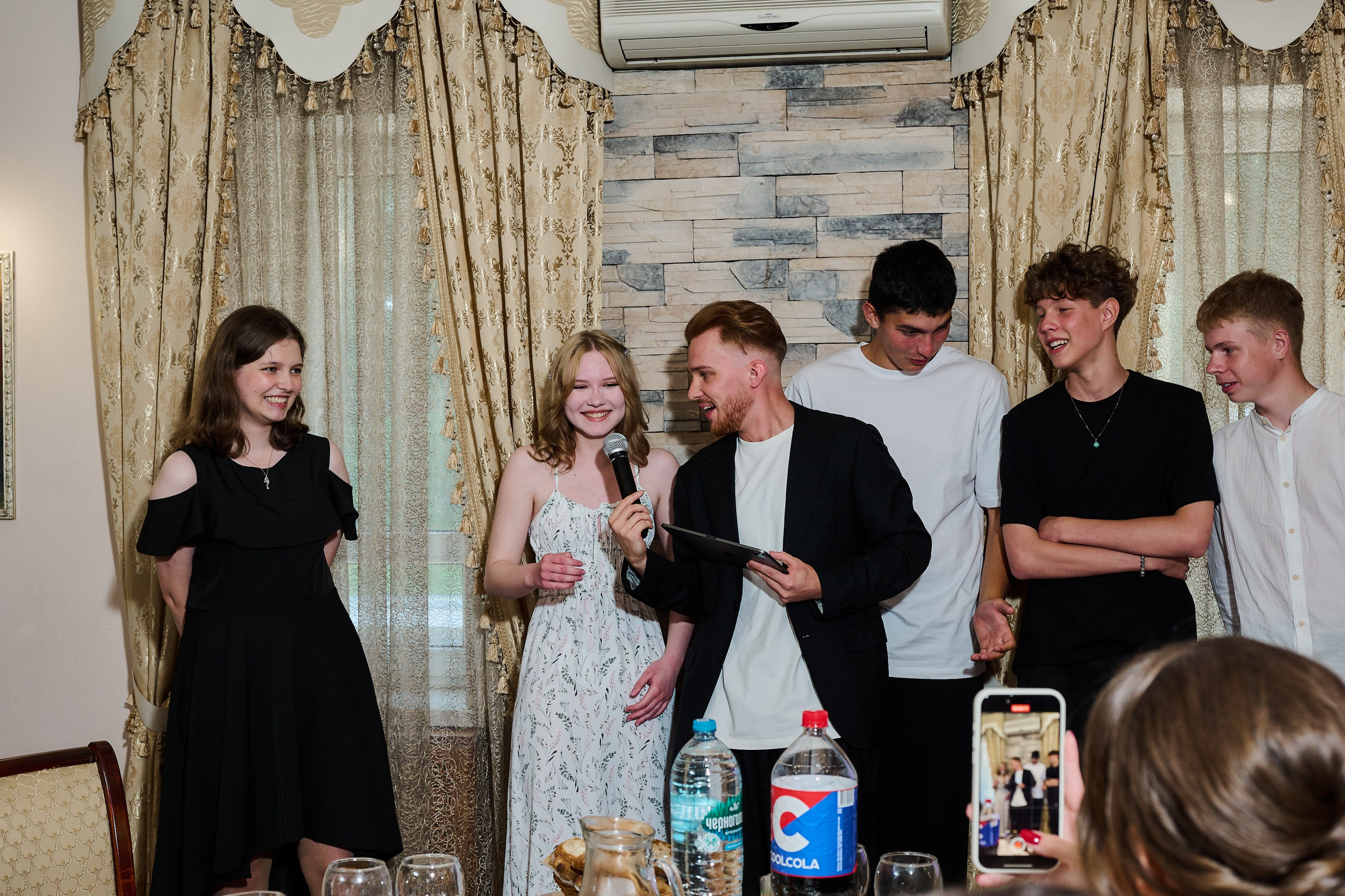 Выпускные и праздники. Выпускные альбомы. Предметная и контент съёмка. Фотостудия Klass