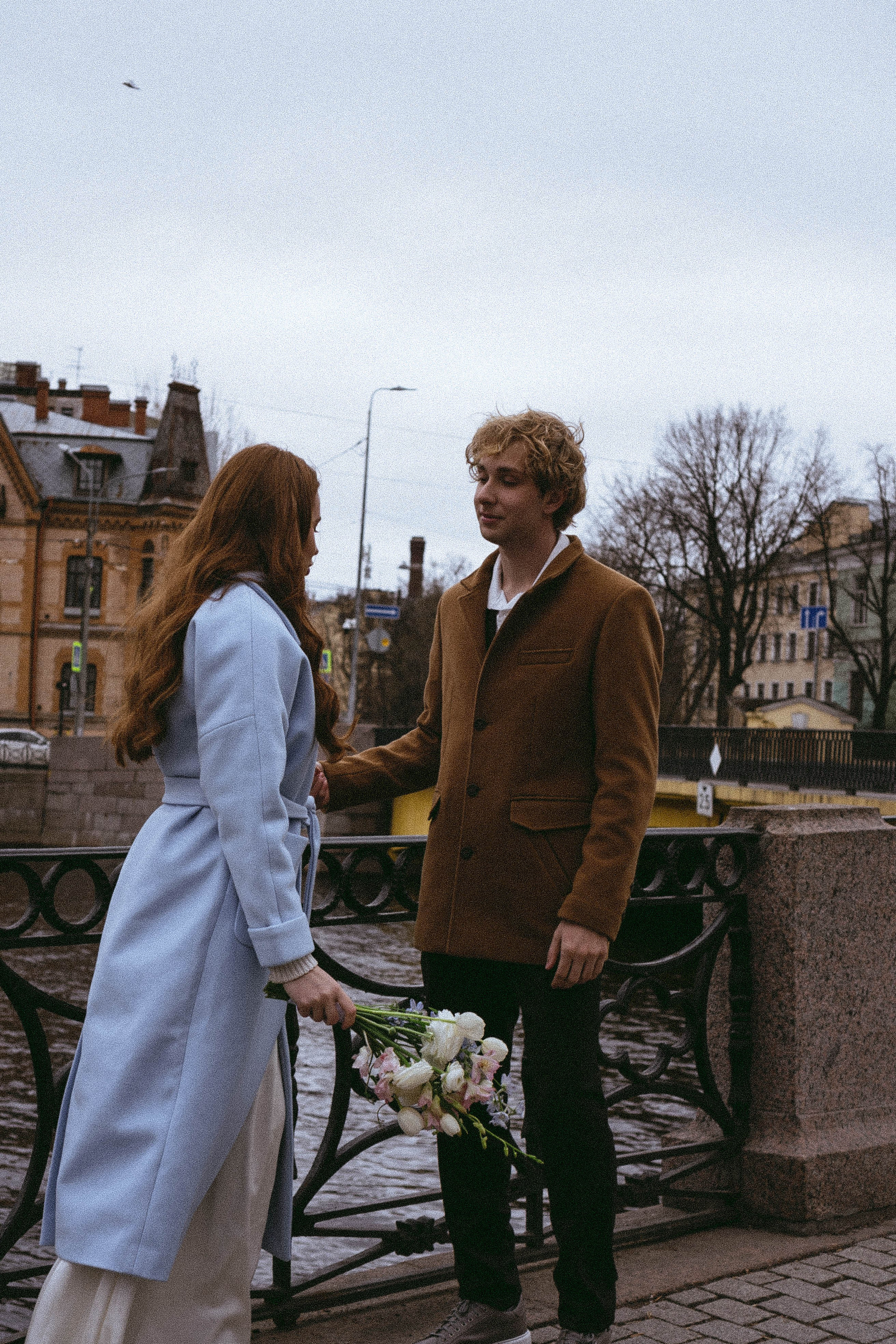 СВАДЕБНАЯ СЬЕМКА В ОТЕЛЕ. СБОРЫ ЖЕНИХА И НЕВЕСТЫ И ТАКЖЕ ТОР И ПОДГОТОВКА К ПРОГУЛКЕ И ПРОГУЛКА ПО ПЕТРОГРАДКЕ. Профессиональный фотограф, Санкт-Петербург — Виктория Богомолова