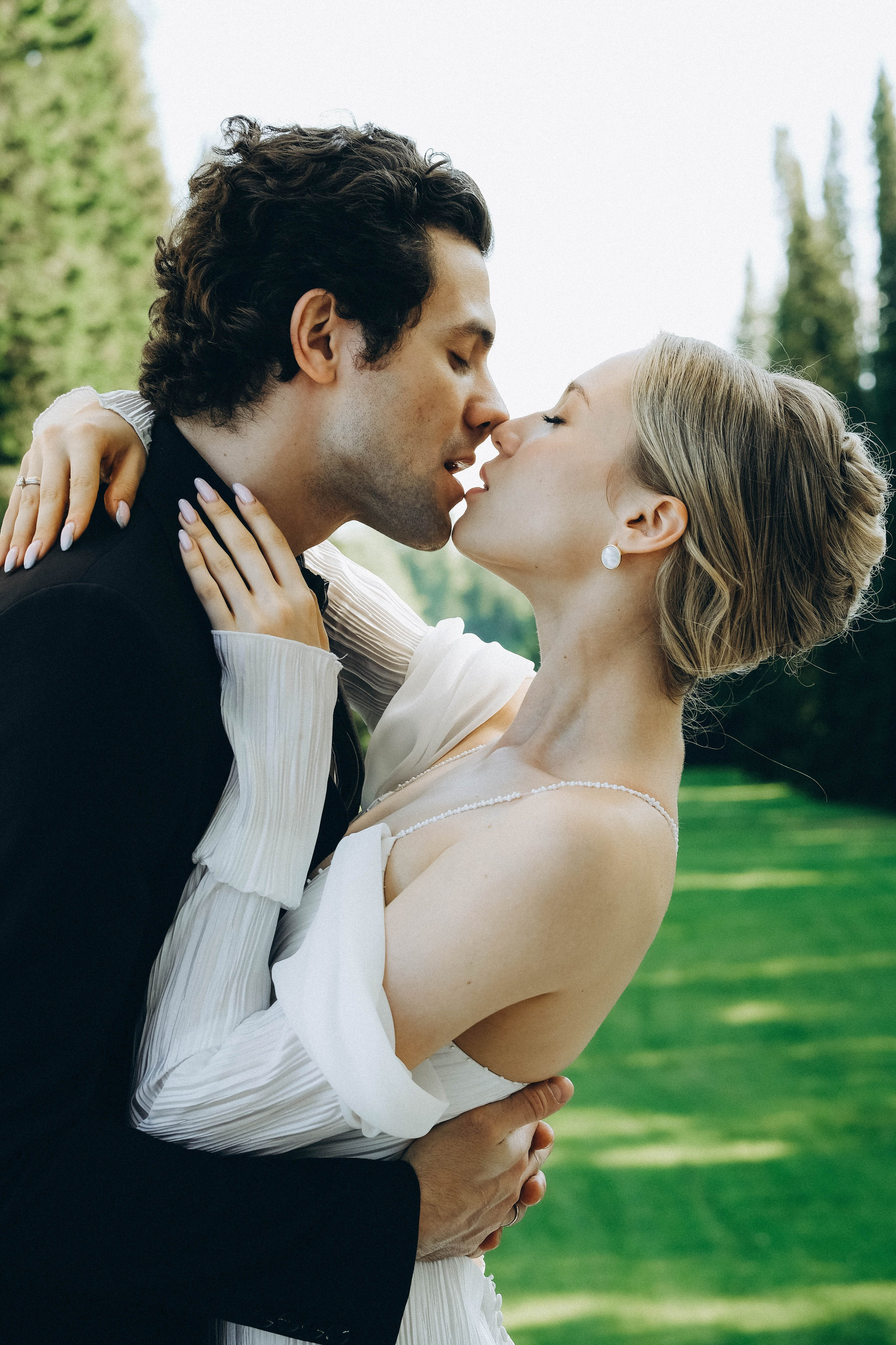 СВАДЕБНАЯ СЬЕМКА В ПАРКЕ ОРАНИЕНБАУМ. Профессиональный фотограф, Санкт-Петербург — Виктория Богомолова