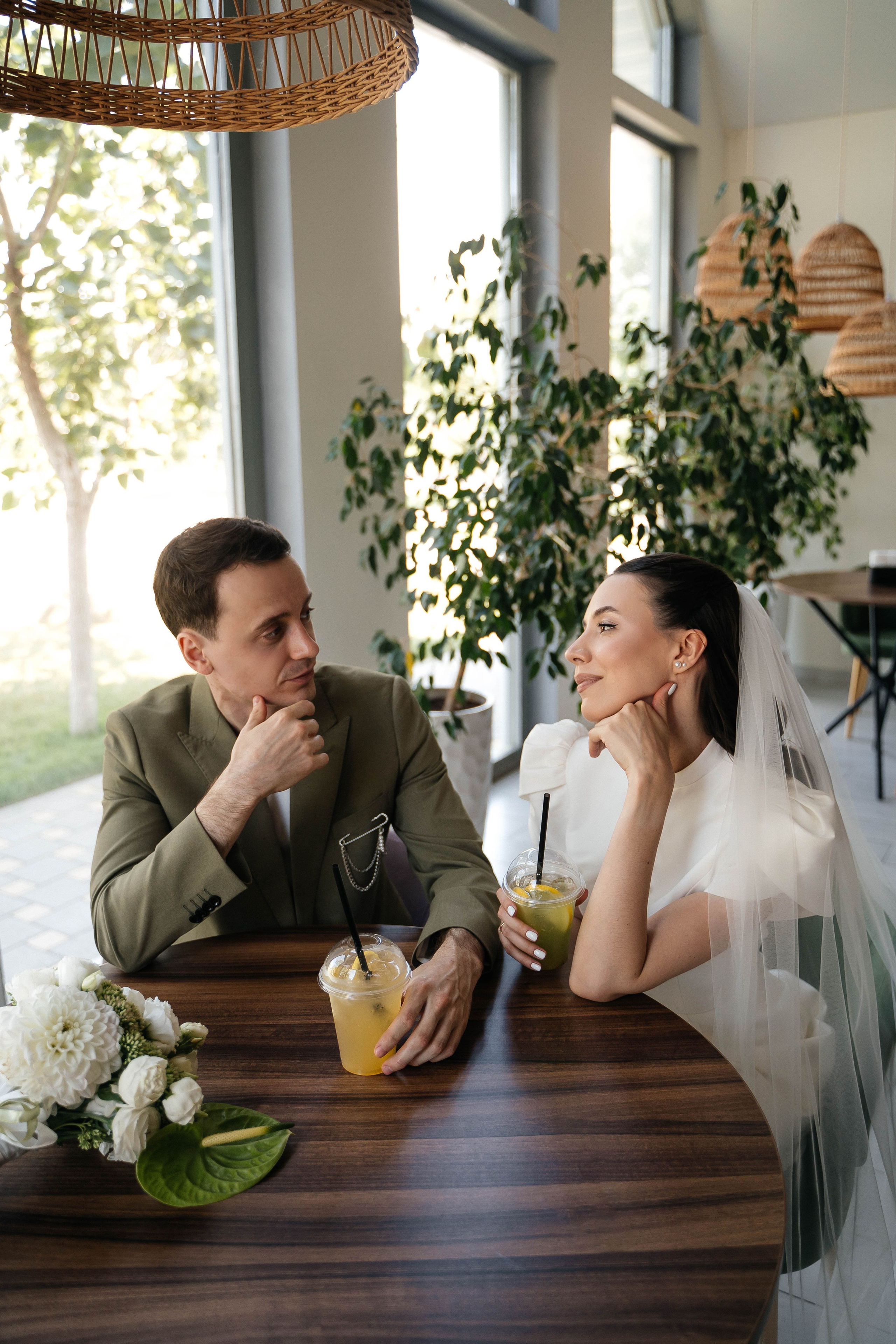 Саша и Вика — любовь на оливковом. Свадебный и семейный фотограф