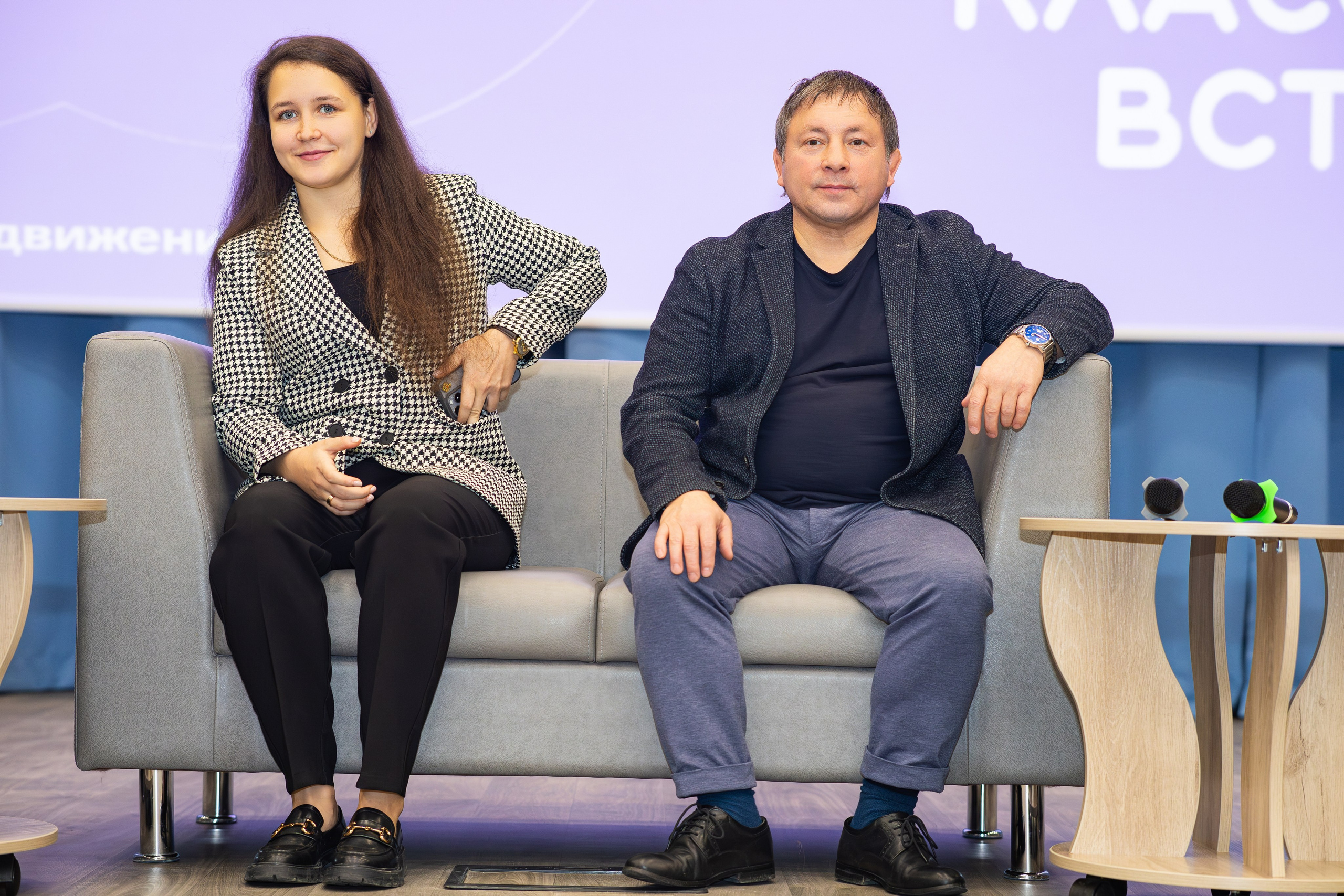 Открытия спортивного зала по вольной борьбе. В школе № 221. Фотограф Александр Поздняков  Новосибирск