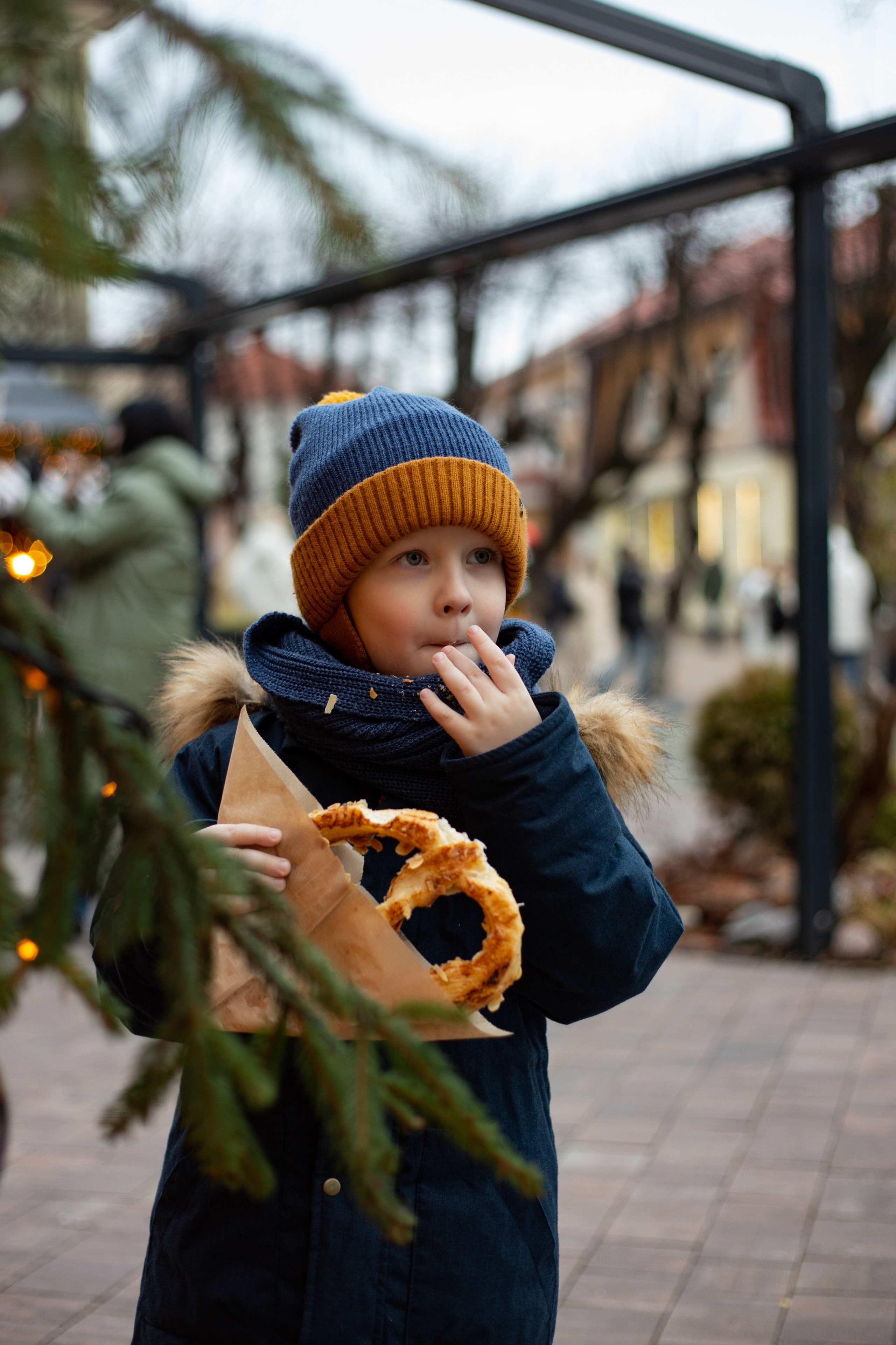 Егор, прогулка по городу Зеленоградск. Https://malovafoto.ru
