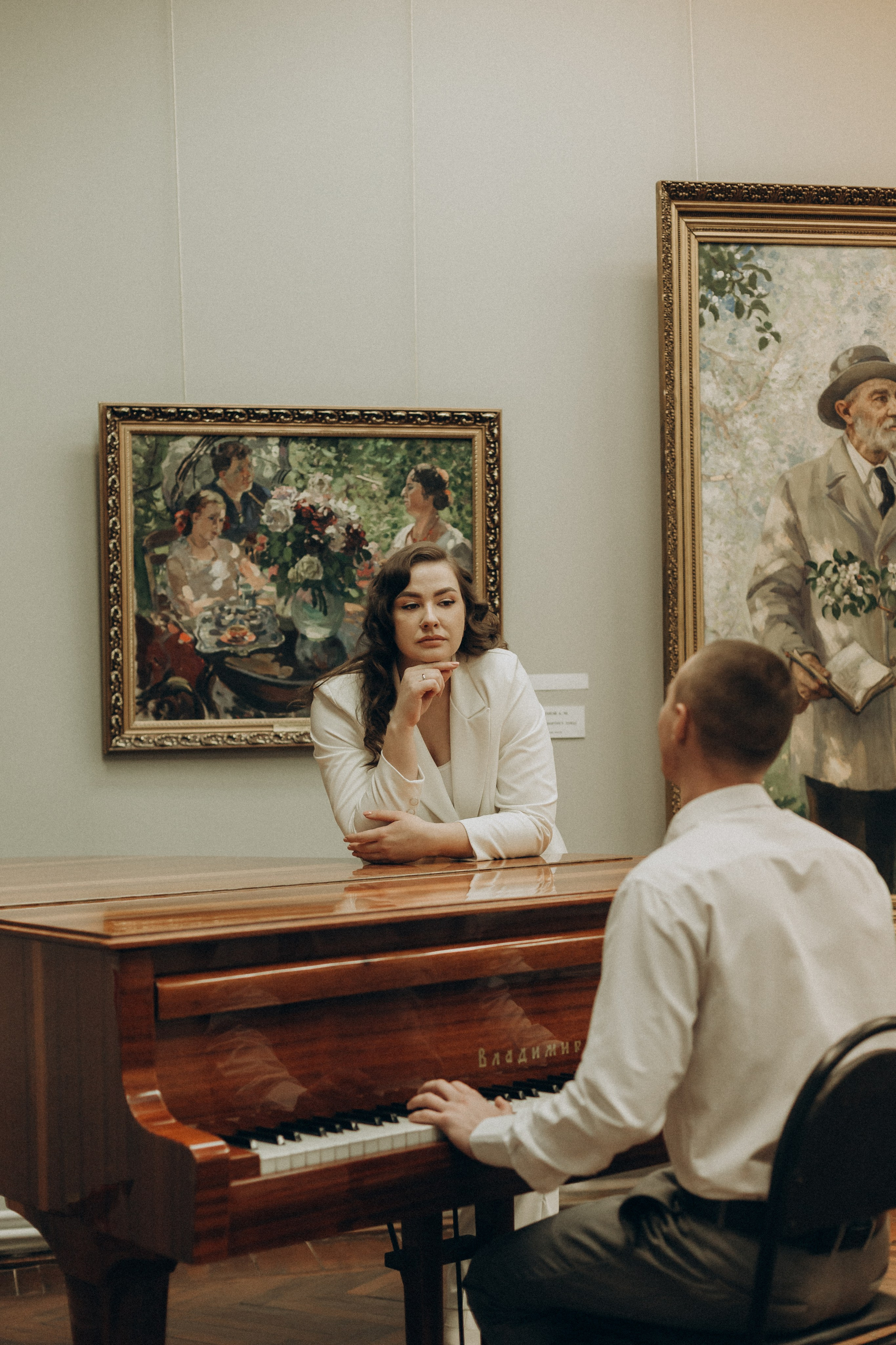 Нежность на фоне искусства. Свадебный фотограф Илья Бринк