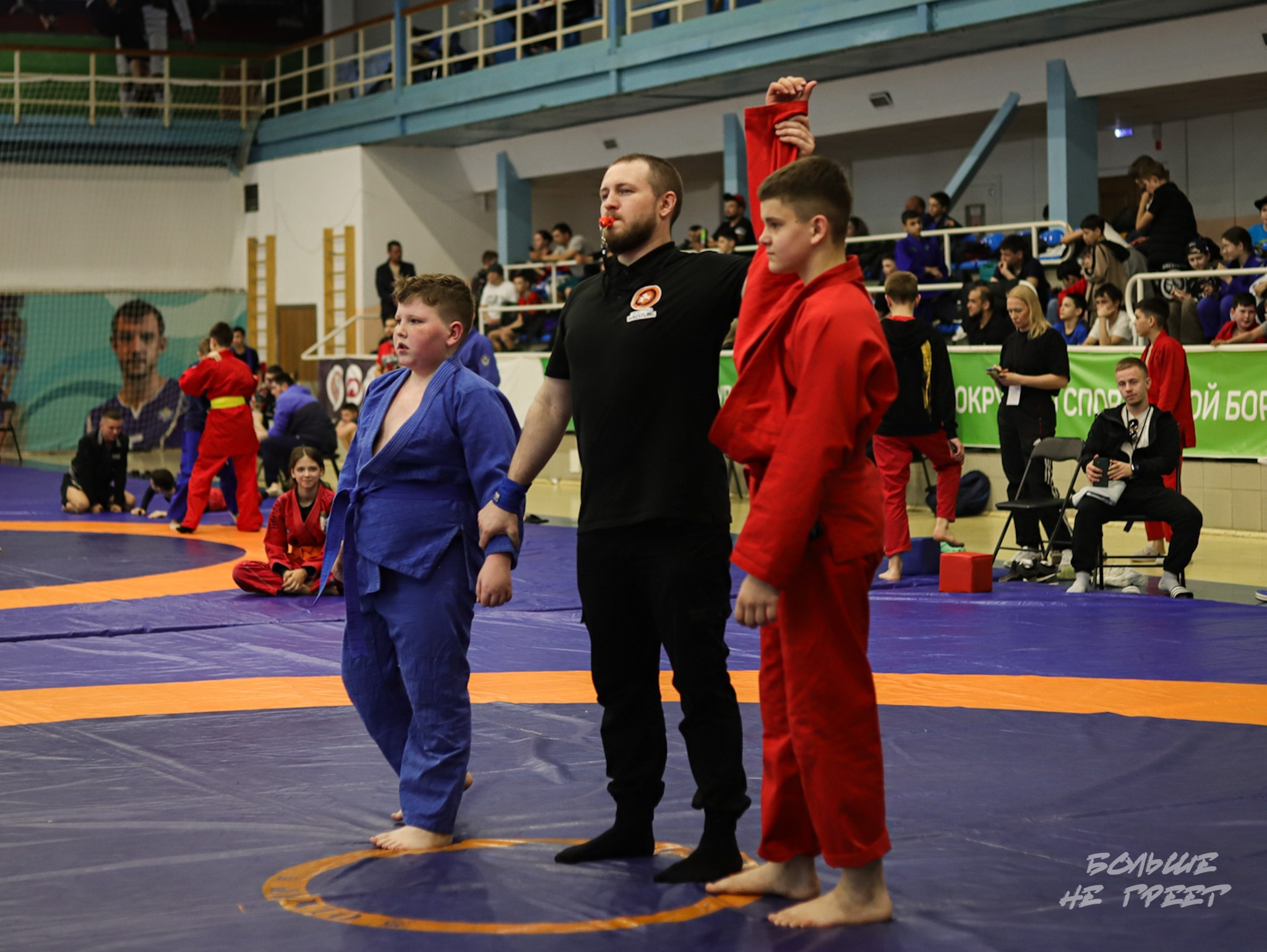 ПЕРВЕНСТВО УРФО ПО СПОРТИВНОЙ БОРЬБЕ ГРЭППЛИНГ И ГРЭППЛИНГ-ГИ. Больше не греет