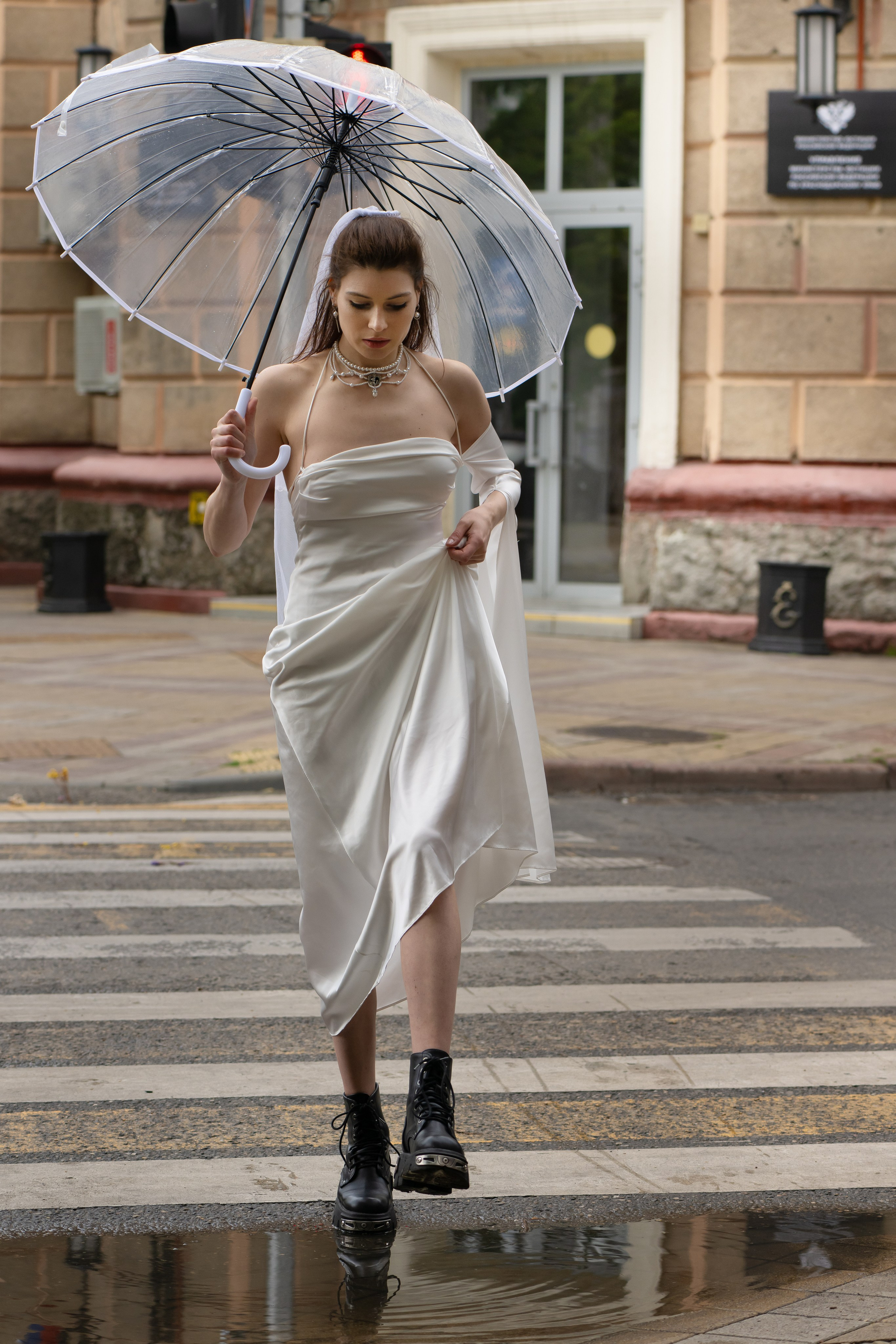 СБЕЖАВШАЯ НЕВЕСТА (история в каждом кадре). Главная