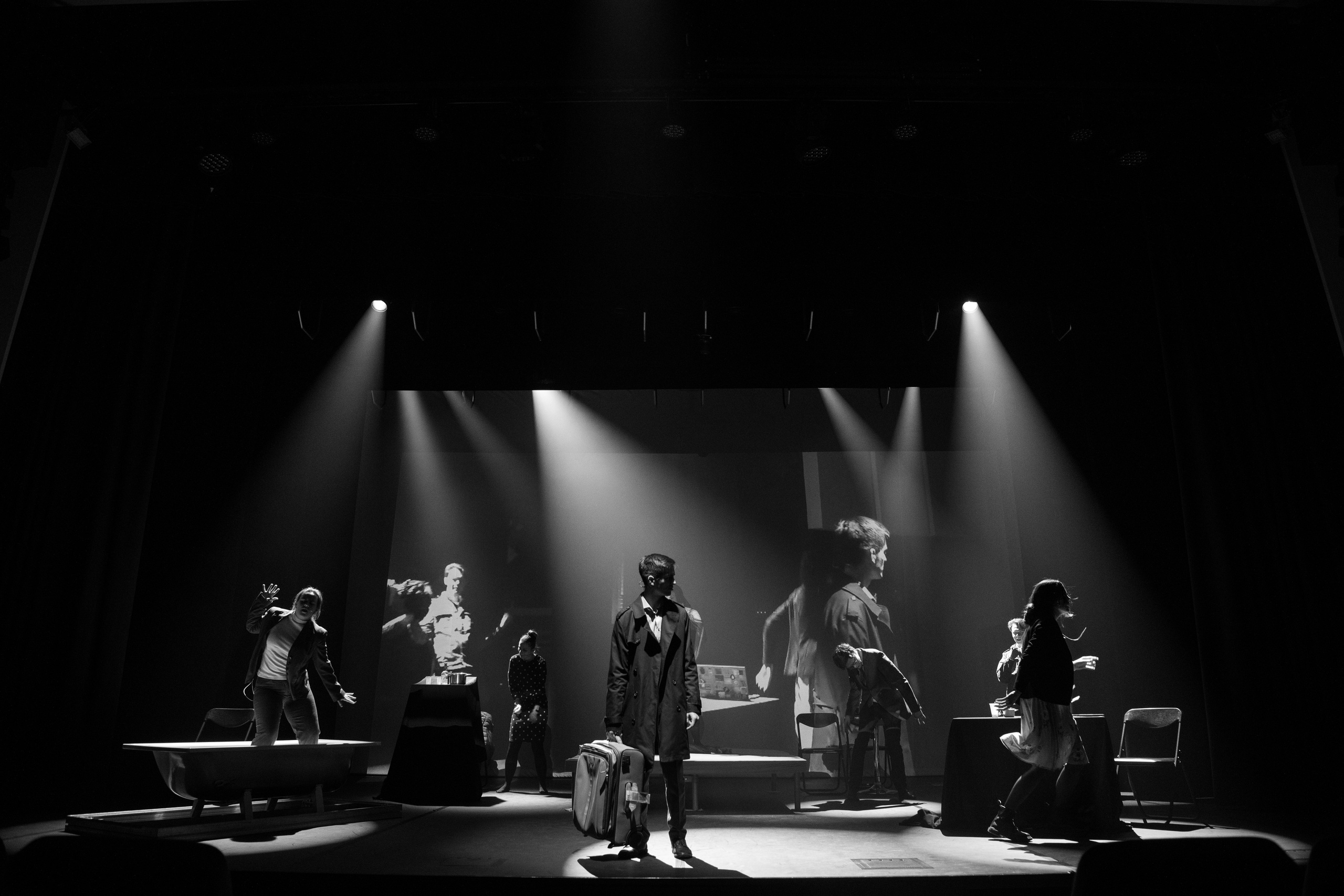 Спектакль «Саша, привет!». Главная