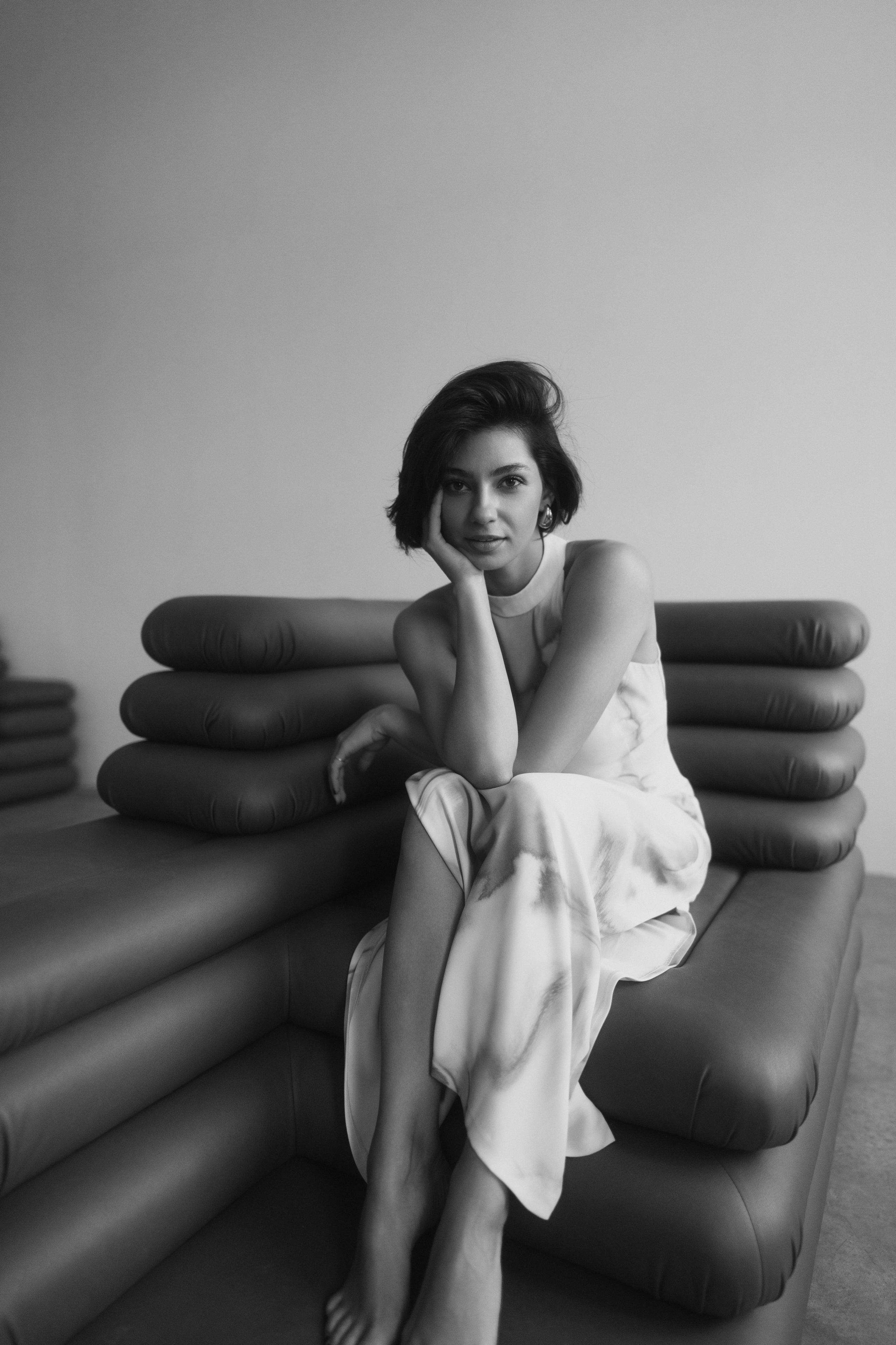 Women’s portrait photoshoot in Kazan studio by Anton Avanzato