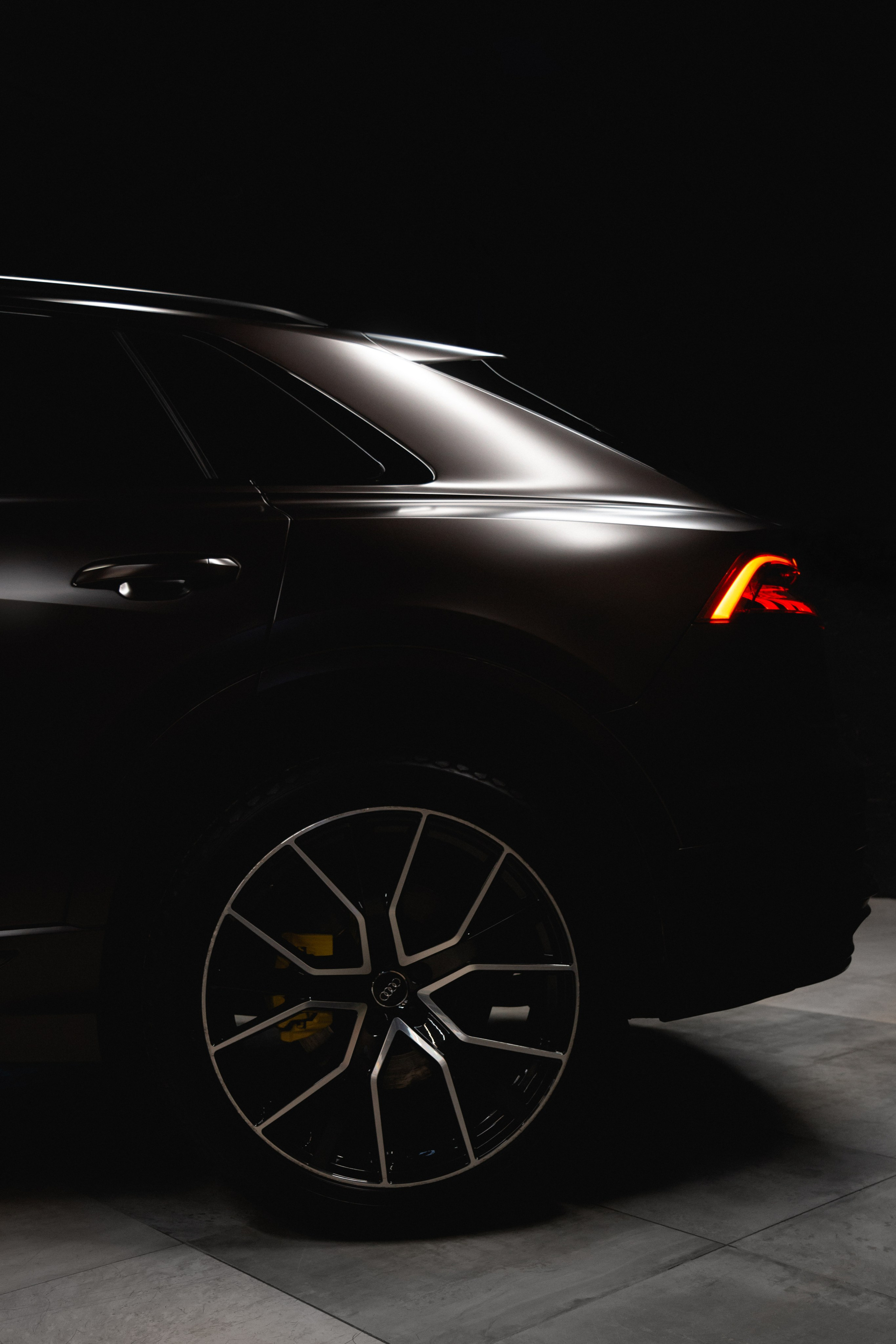 Audi Q8 matte. Автомобильный фотограф и видеограф в Новосибирске|Александра Косухина
