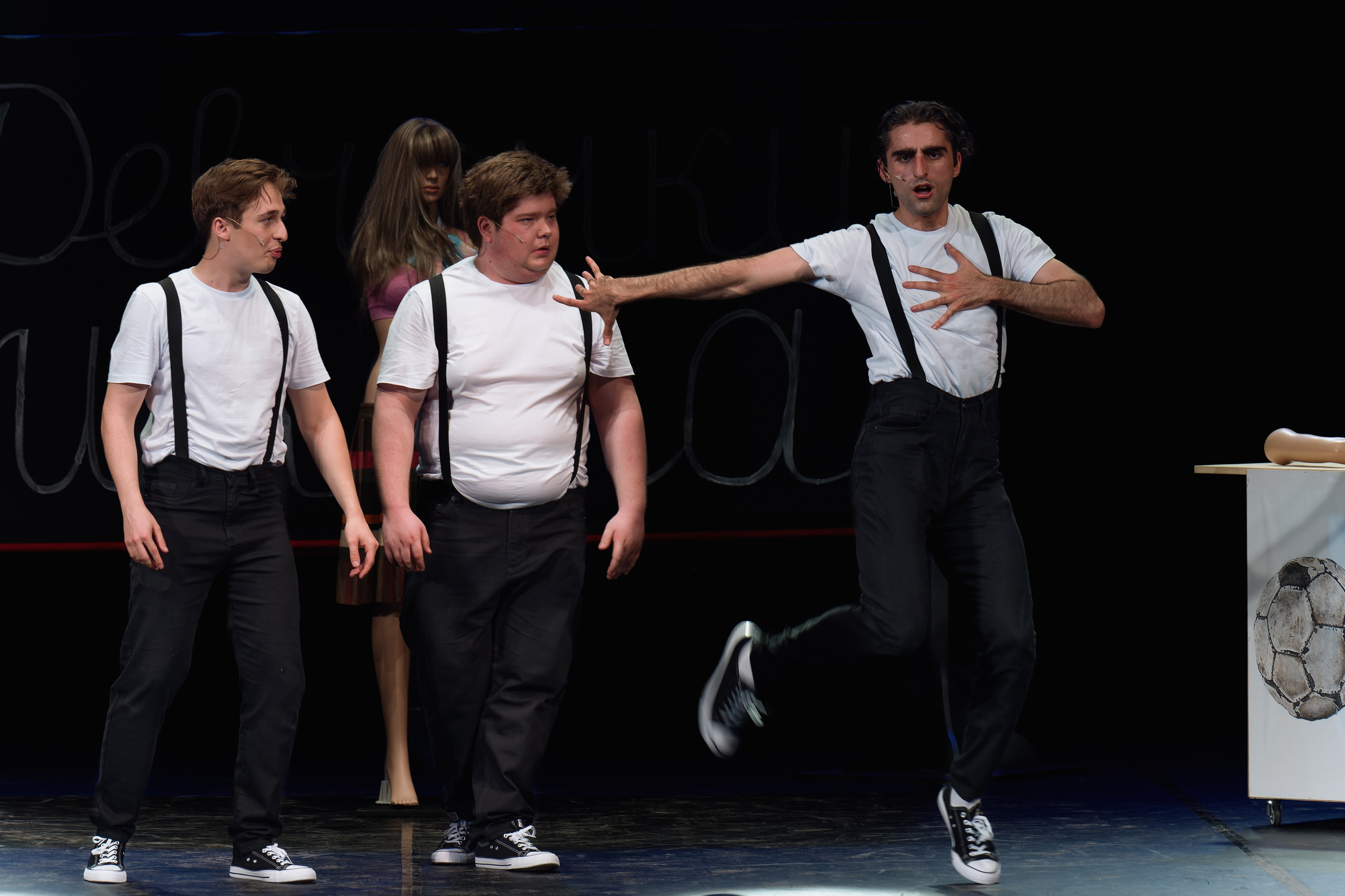 Театр Роста: Пацаны. Сайт фотографа Сергея Абрамова